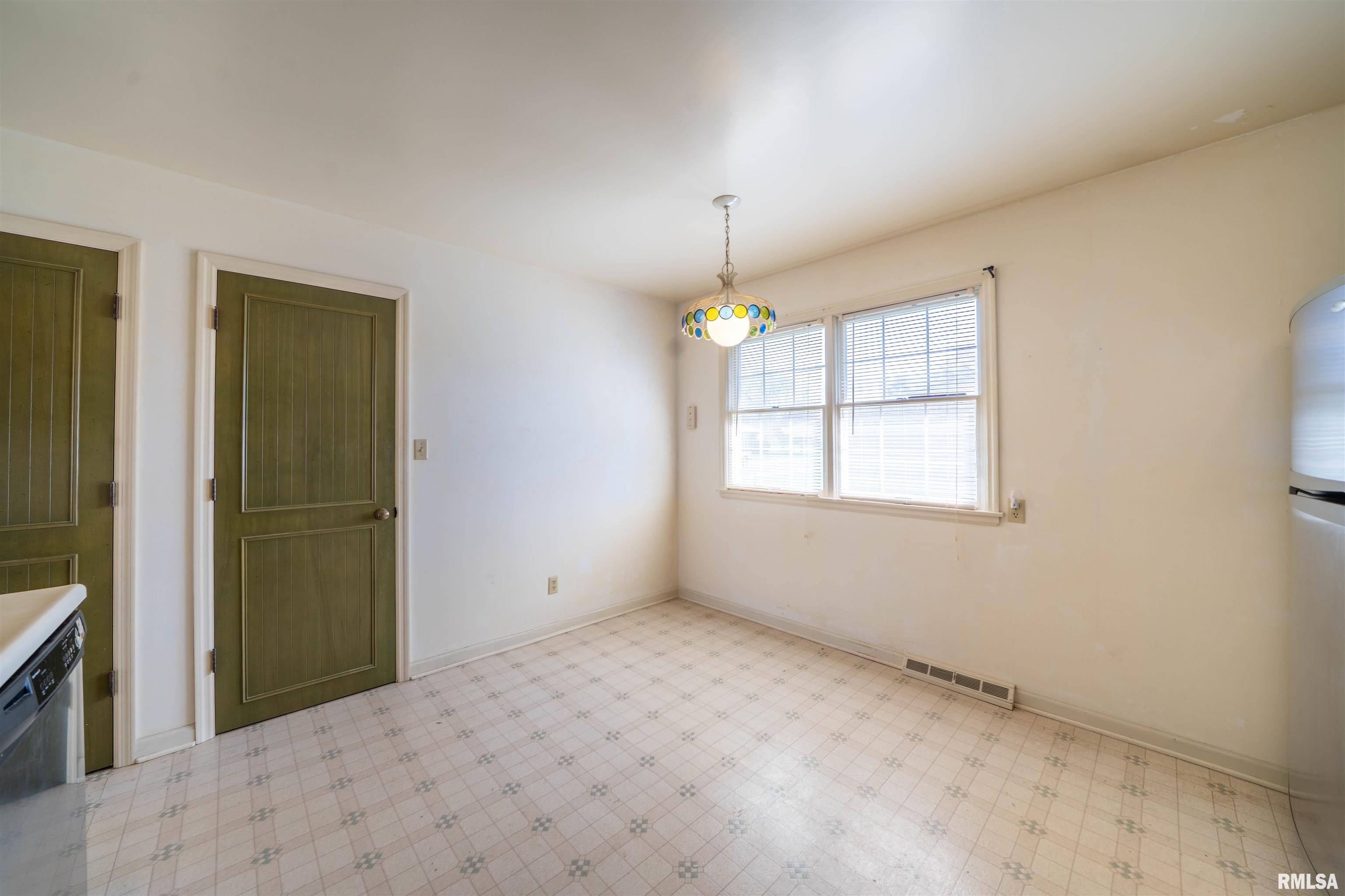 418 W Merle Lane, Peoria, Illinois image 12