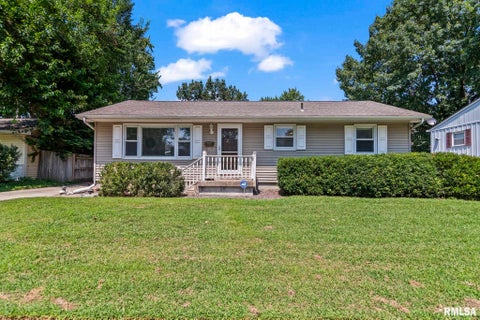 Homes For Sale - 2333 Queensway Road<br/> Sangamon County, Springfield, IL 62703