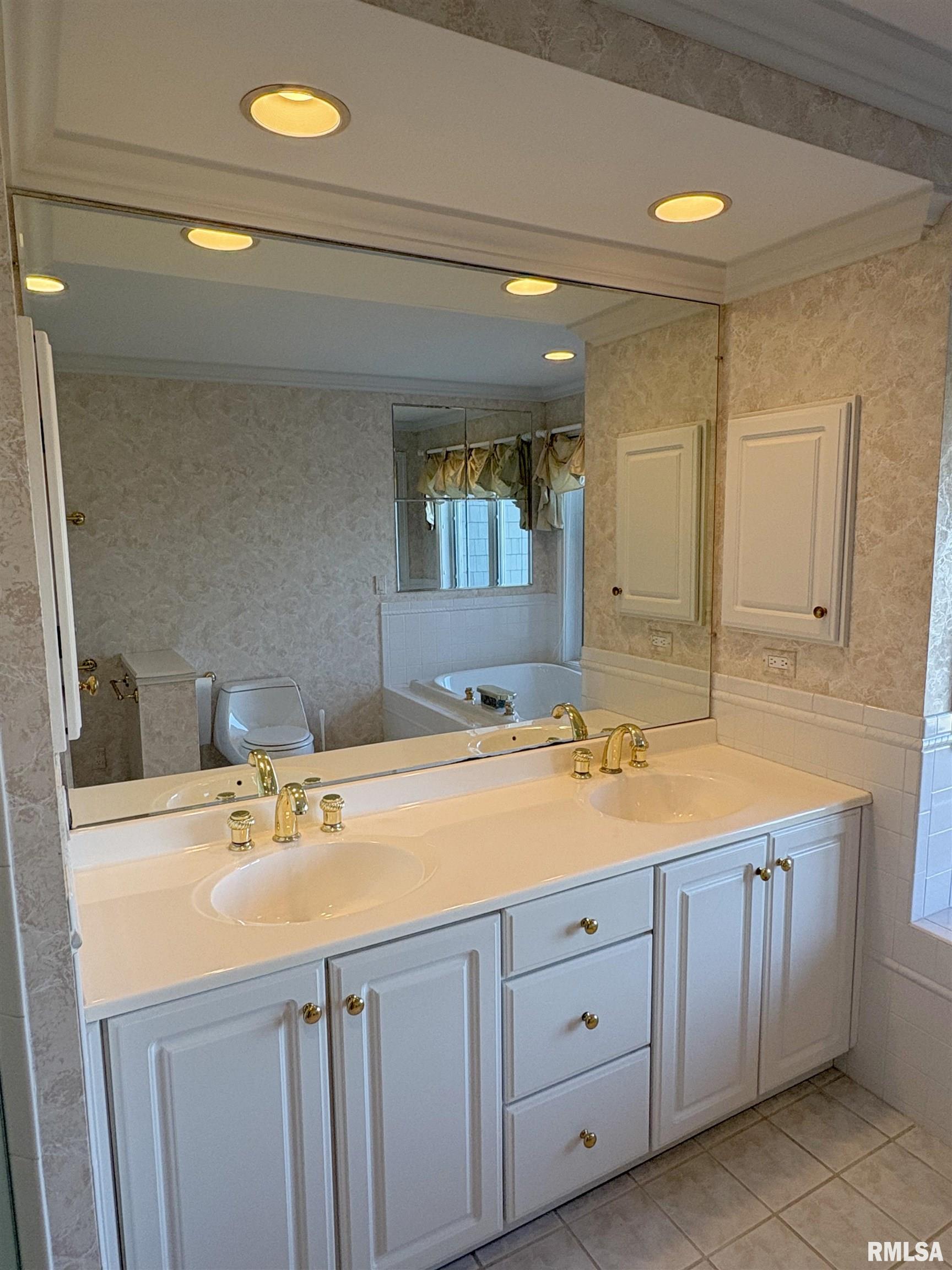 414 Harbor Pointe Drive, East Peoria, Illinois image 49