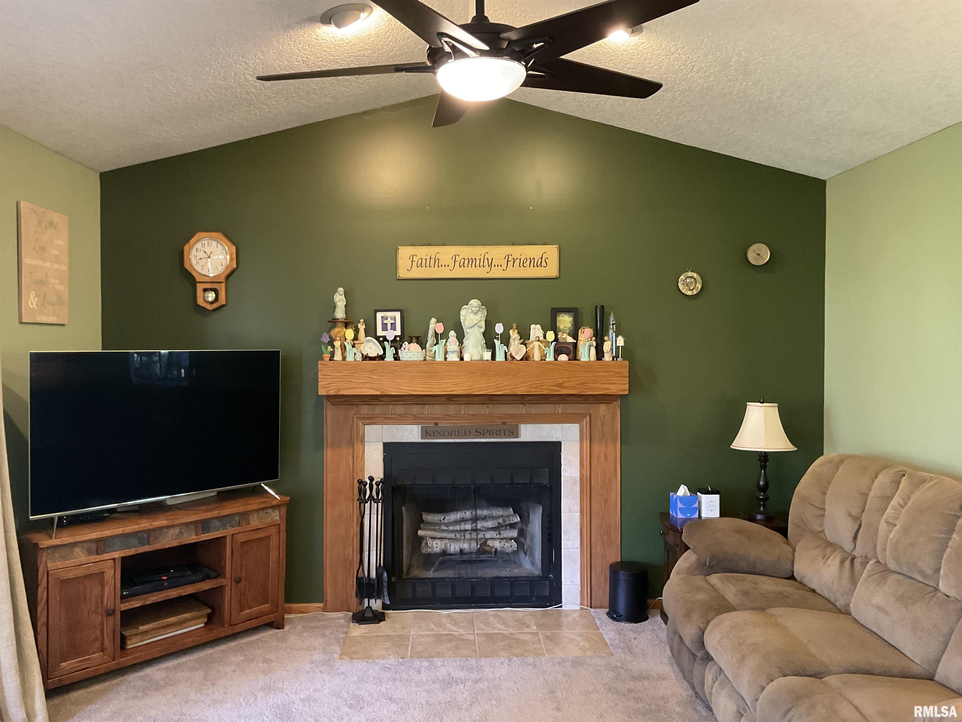 103 Shawnee Circle, Eldridge, Iowa image 15