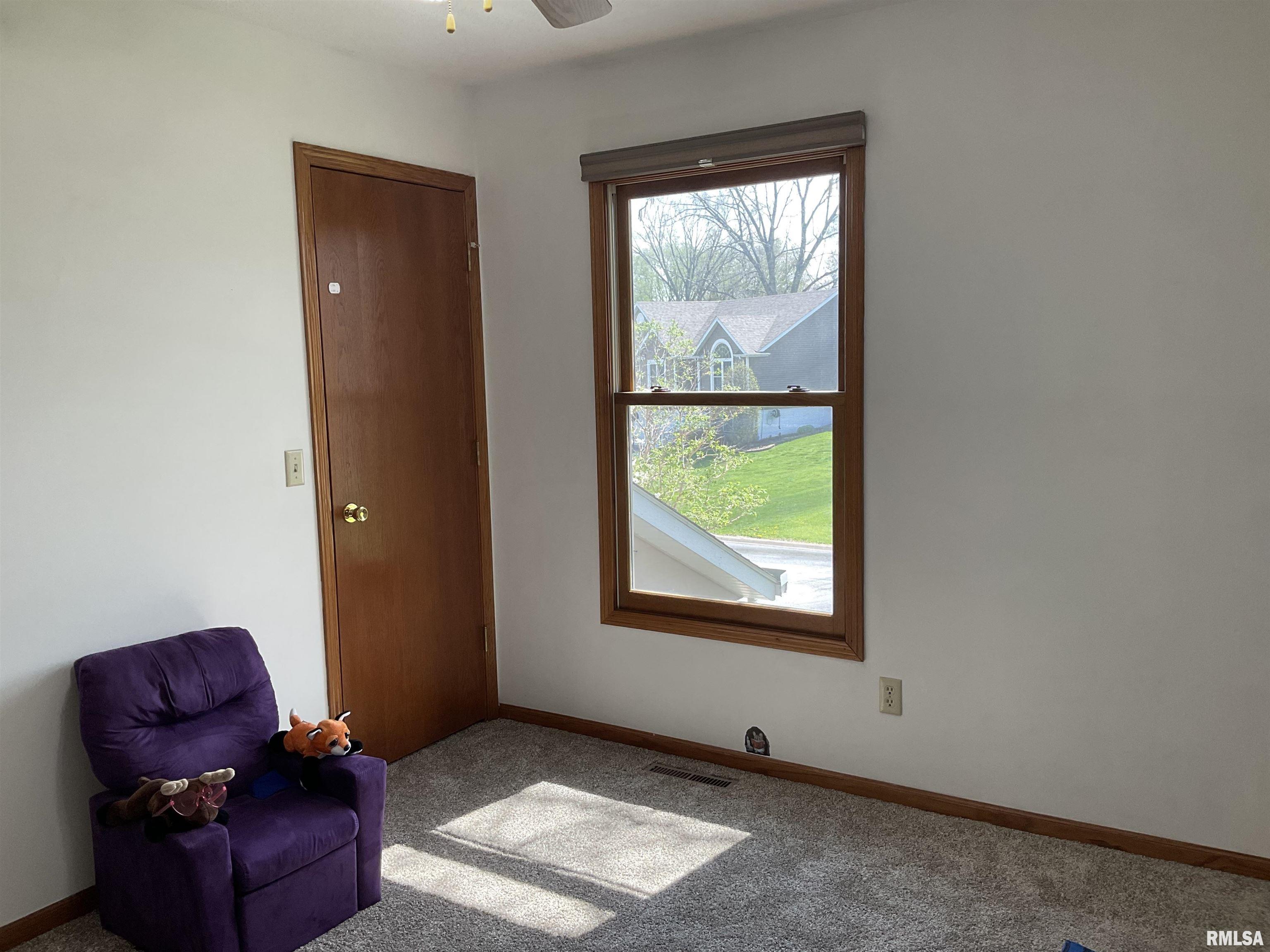 103 Shawnee Circle, Eldridge, Iowa image 36