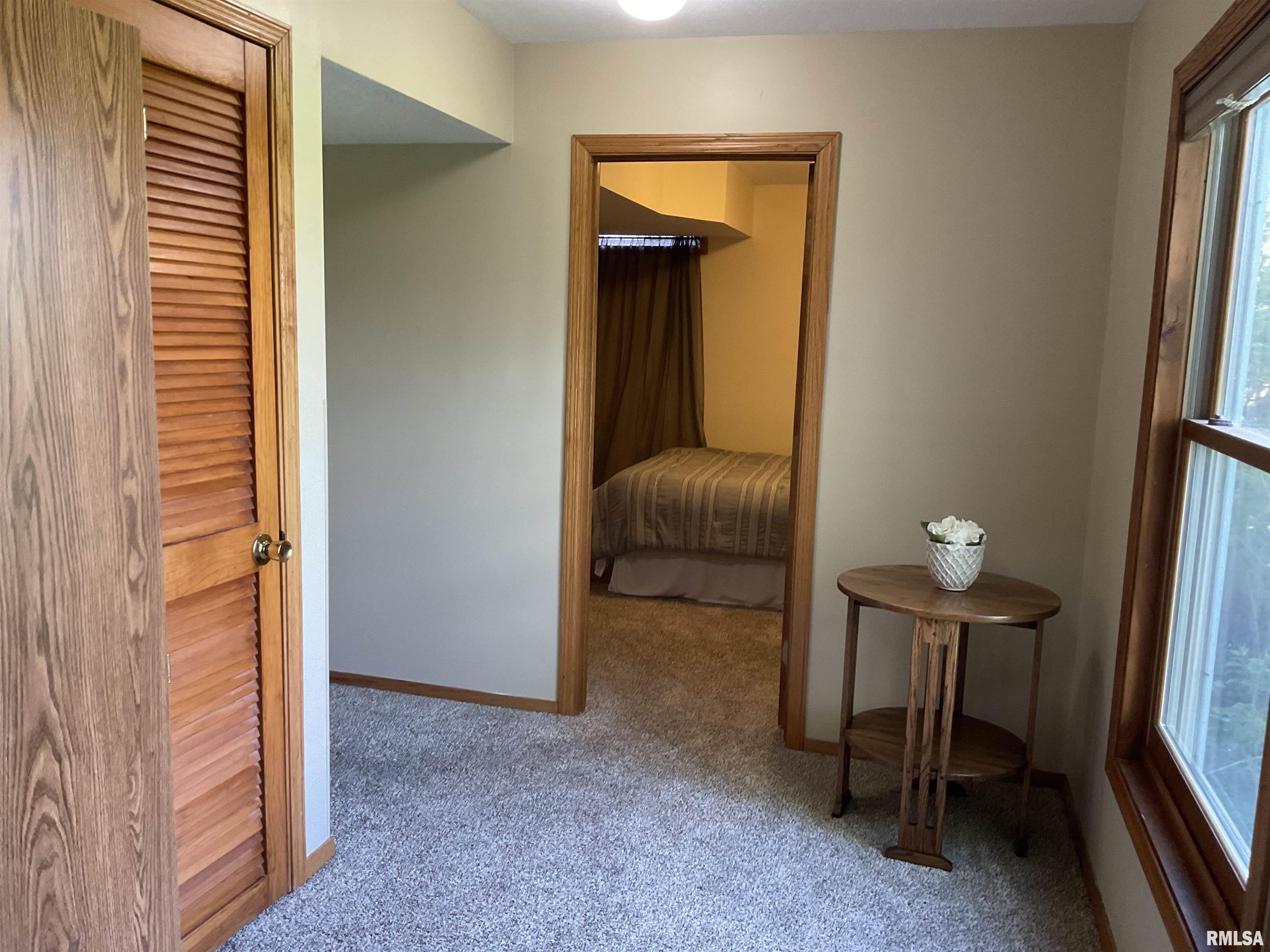 103 Shawnee Circle, Eldridge, Iowa image 21