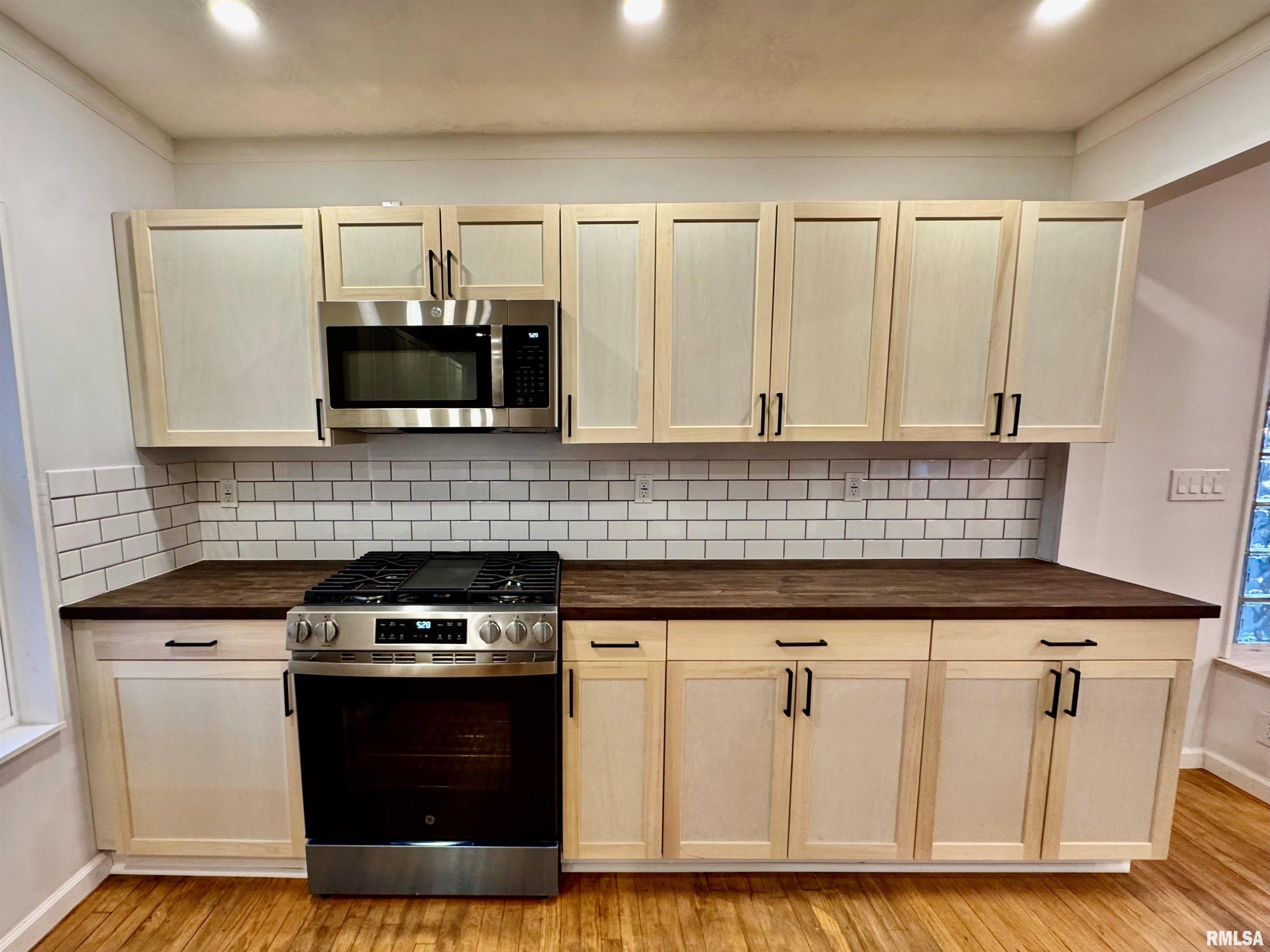 114 Dewhurst Street, Savanna, Illinois image 18