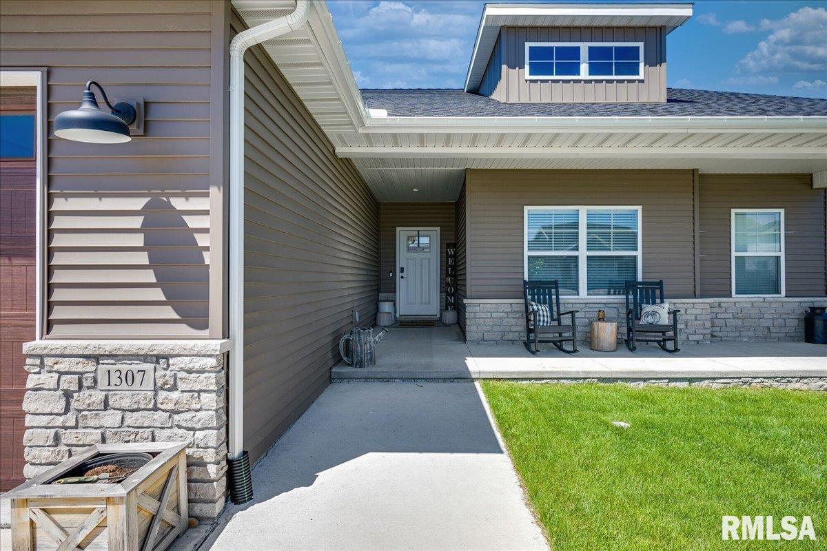 1307 Stoney Walk Way, Chillicothe, Illinois image 2