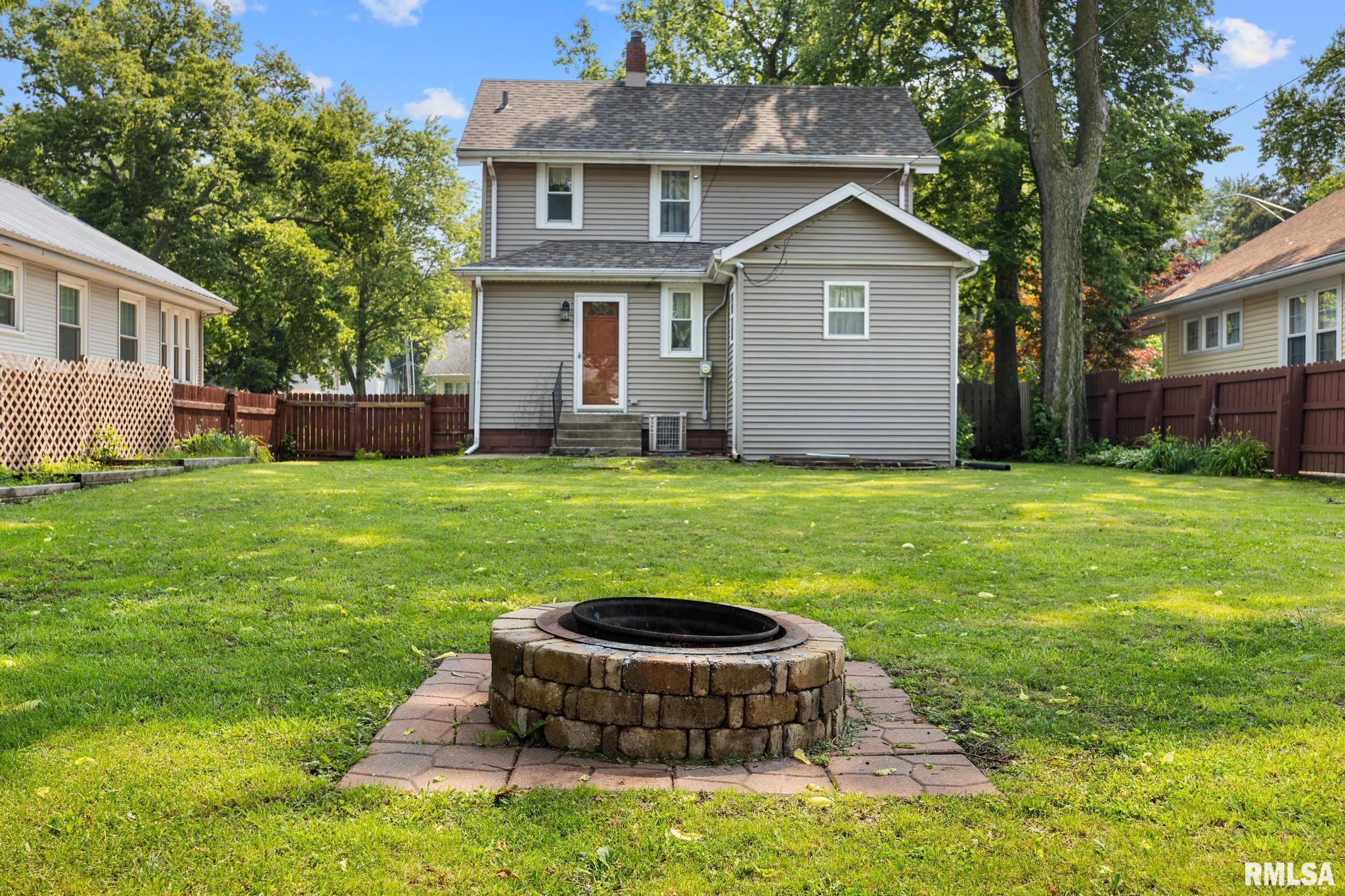 1111 S 4th Street, Pekin, Illinois image 21