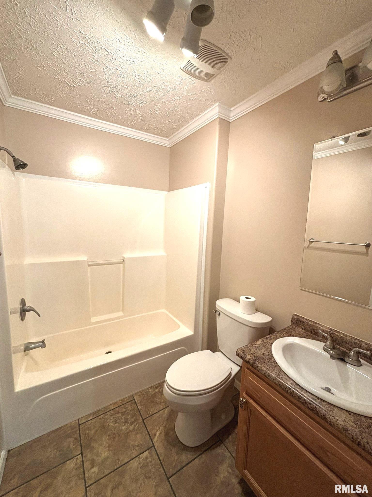 3271 Selmaville Road, Salem, Illinois image 10