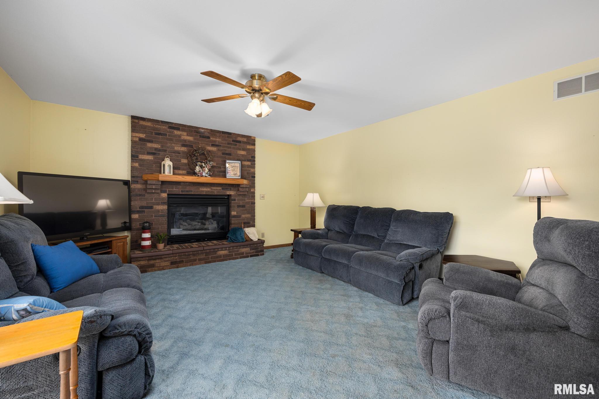107 Thomas Court, Washington, Illinois image 12