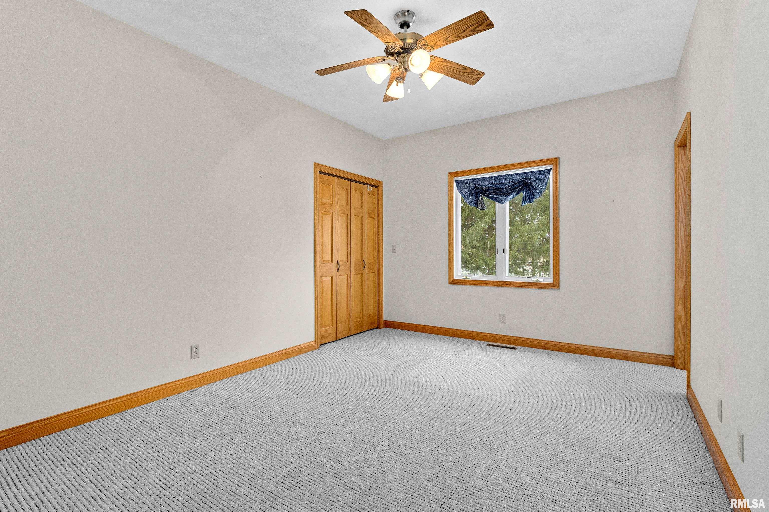 1828 Winged Foot Drive, Pekin, Illinois image 38