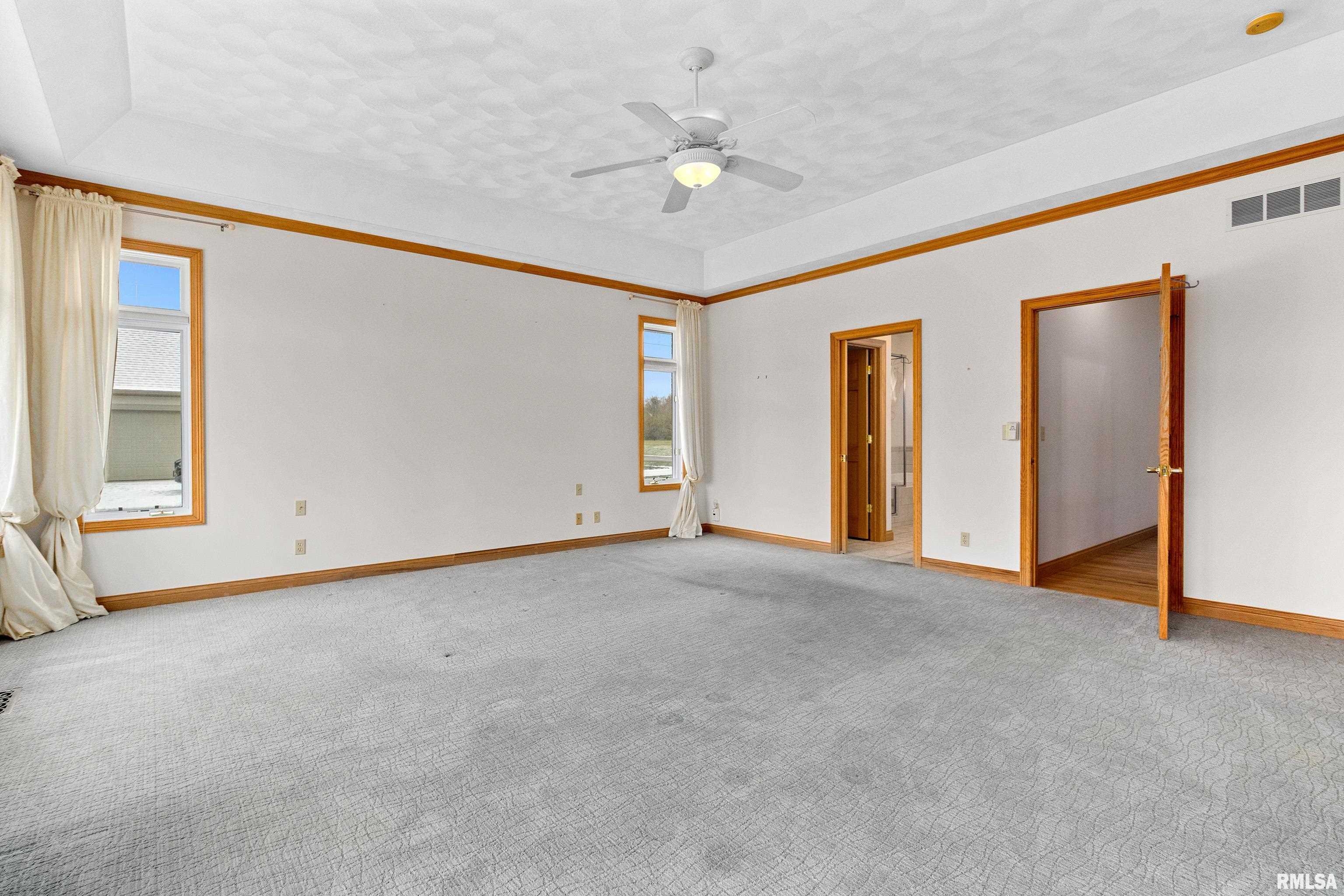 1828 Winged Foot Drive, Pekin, Illinois image 31