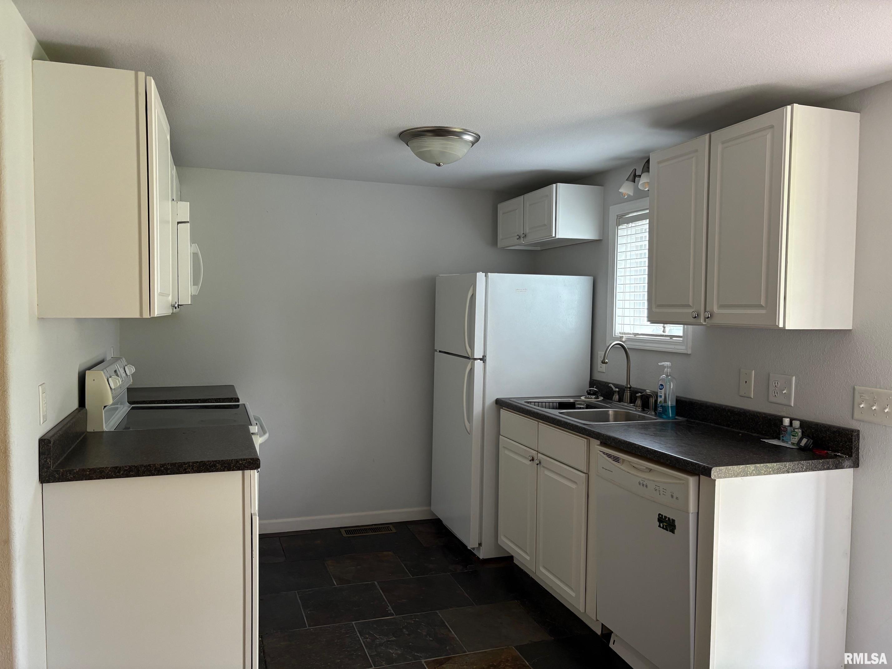 209 N East Street, Danvers, Illinois image 12