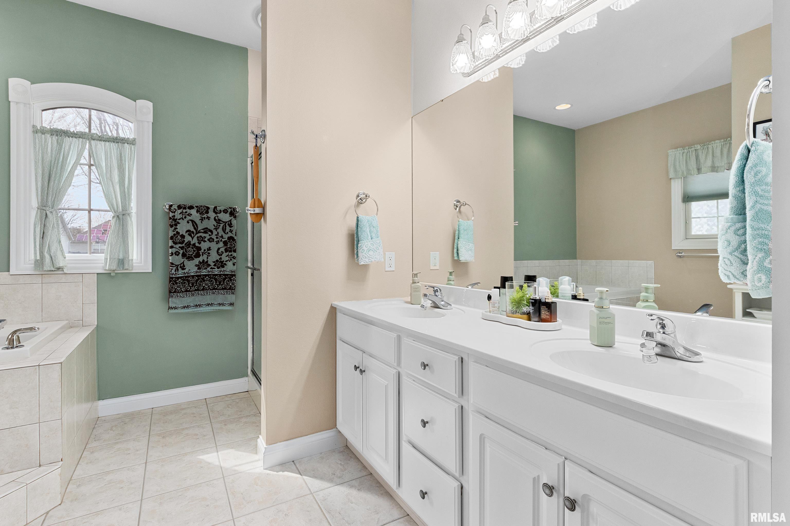1808 Deerfield Drive, Morton, Illinois image 24
