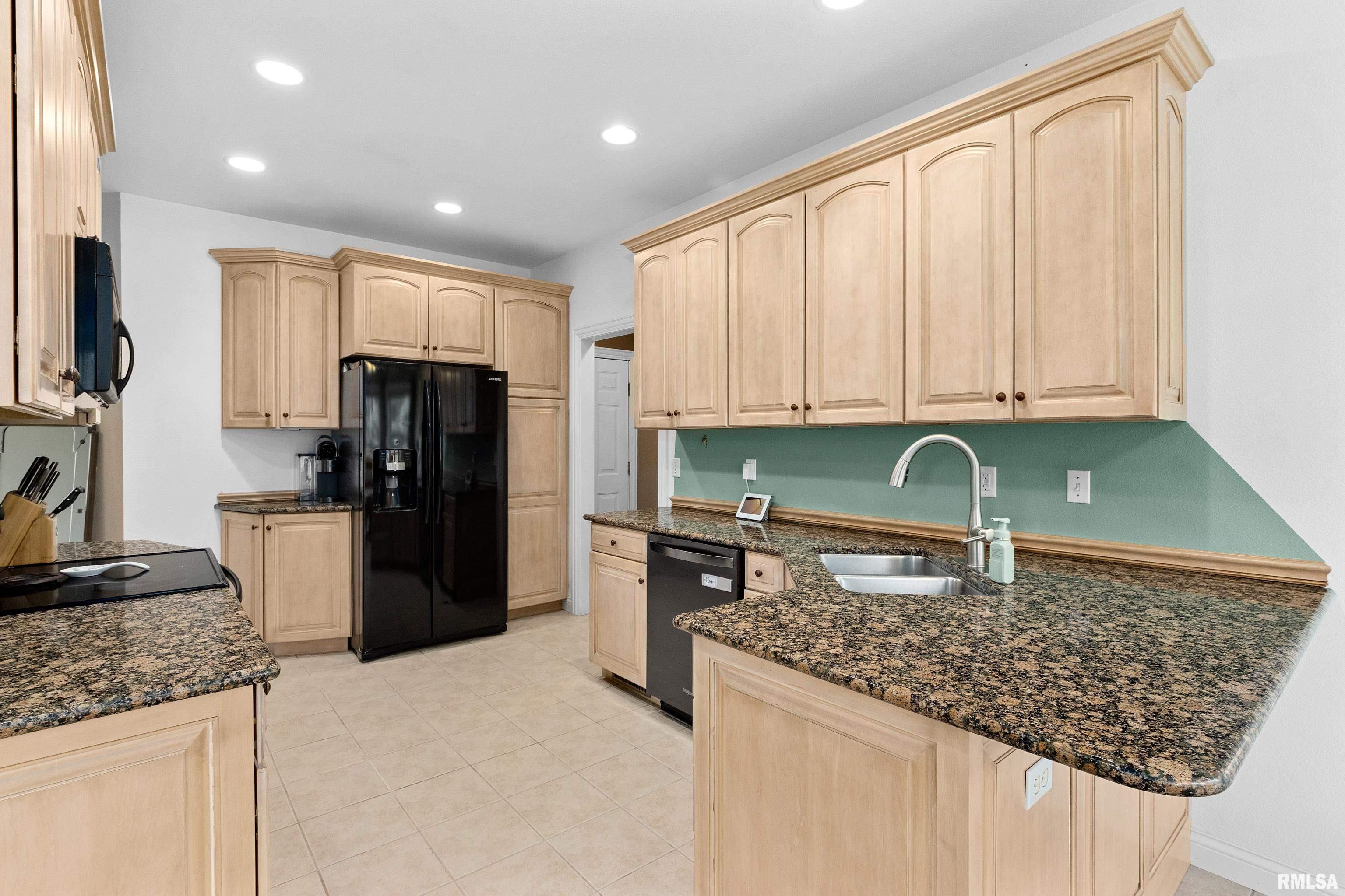 1808 Deerfield Drive, Morton, Illinois image 13