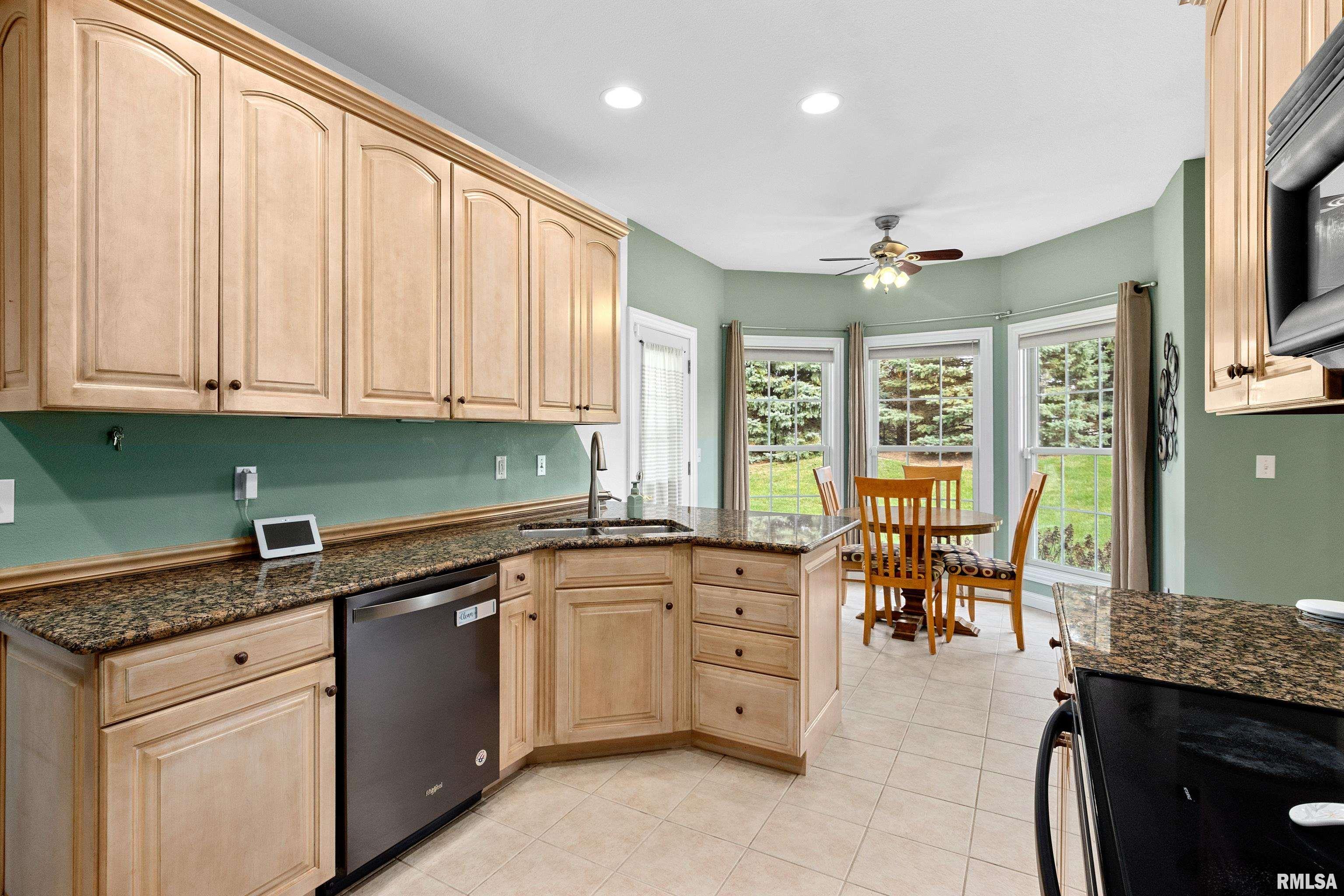 1808 Deerfield Drive, Morton, Illinois image 16