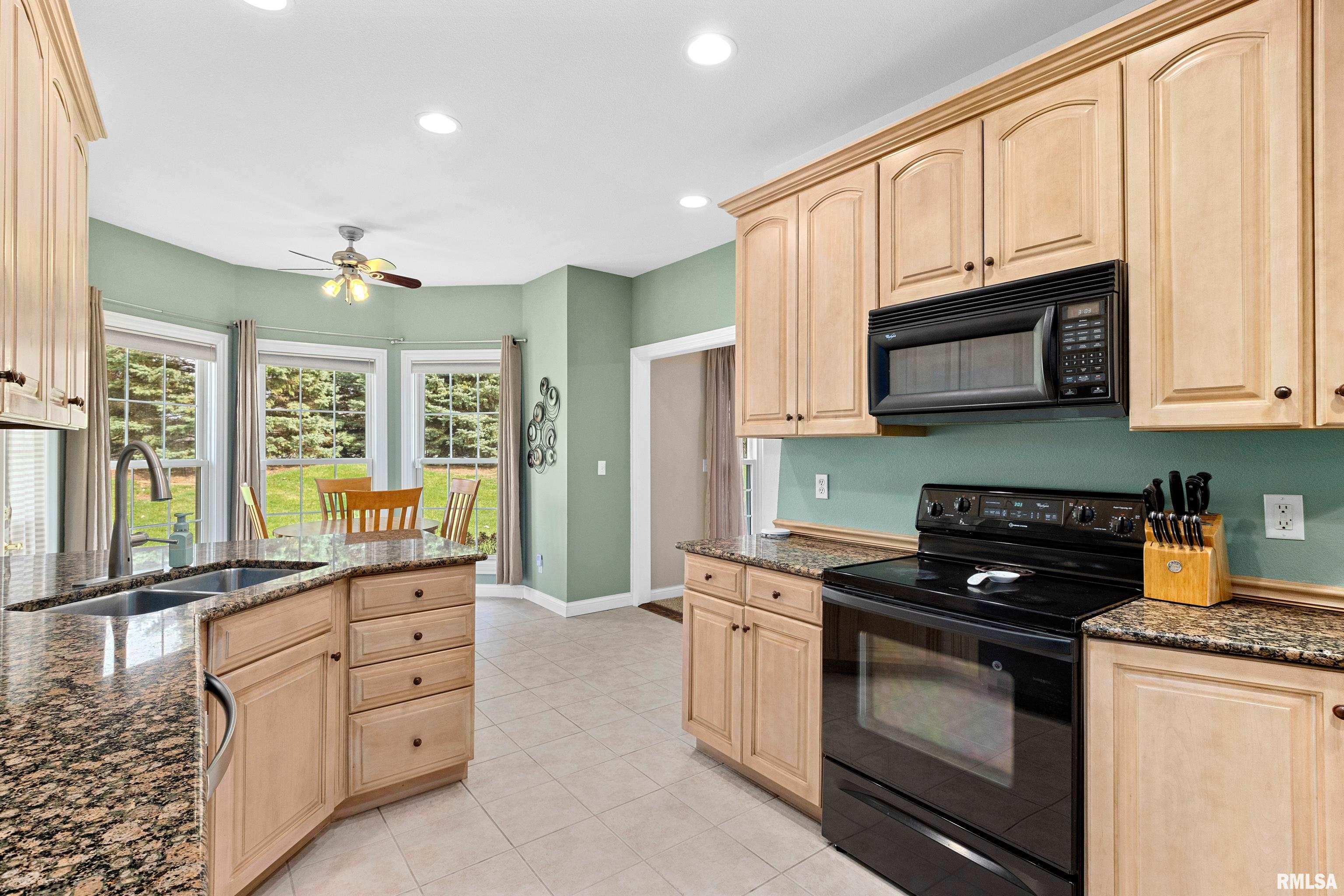 1808 Deerfield Drive, Morton, Illinois image 15