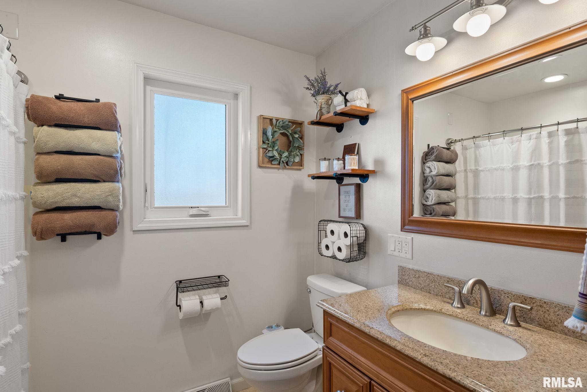 1308 6th Street, De Witt, Iowa image 13