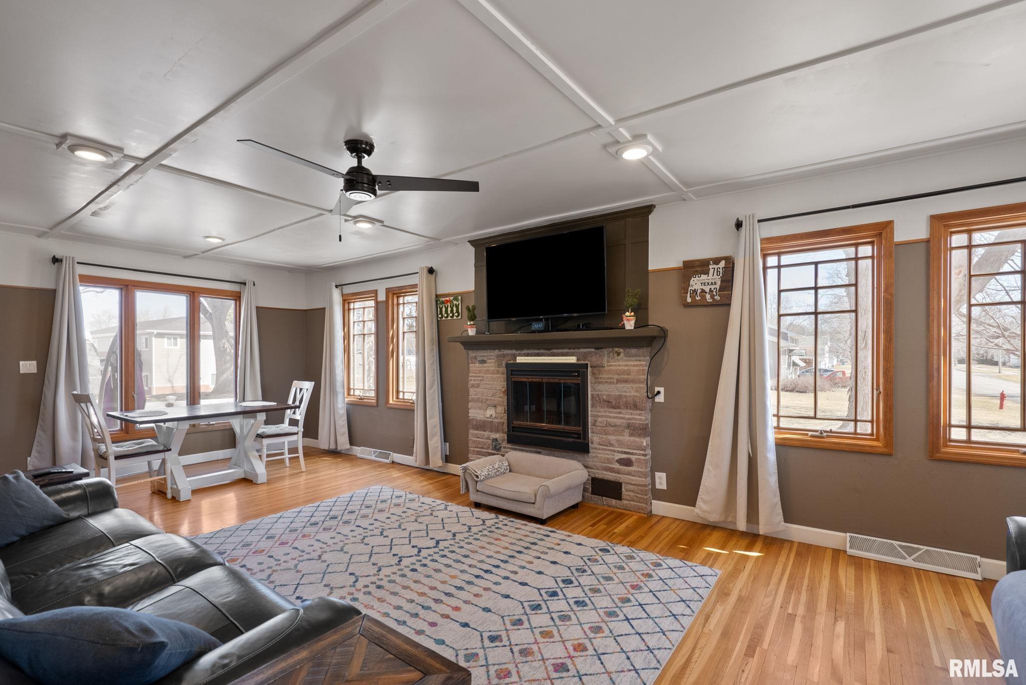 1308 6th Street, De Witt, Iowa image 4