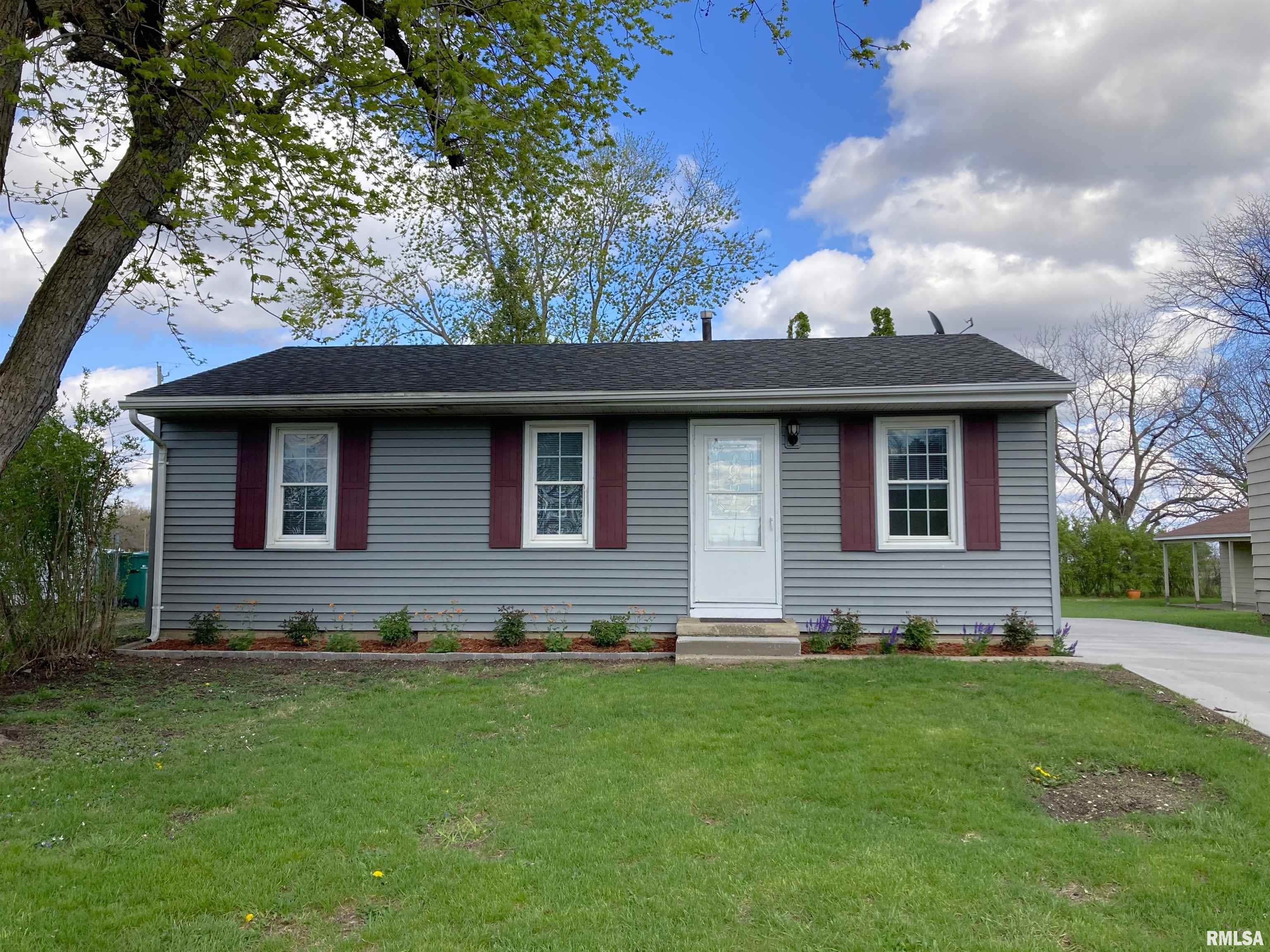 1761 S Cherry Street, Galesburg, Illinois image 2