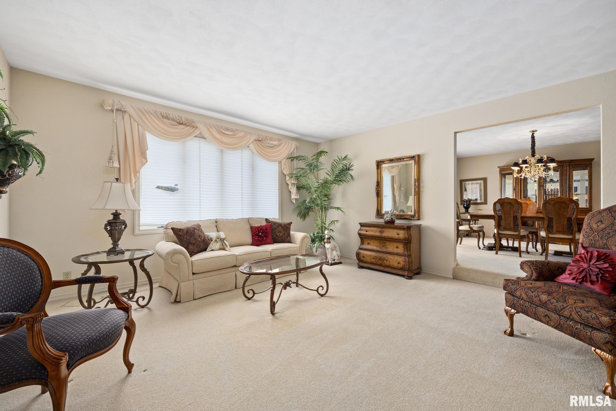 22924 Spring Creek Road, Washington, Illinois image 3
