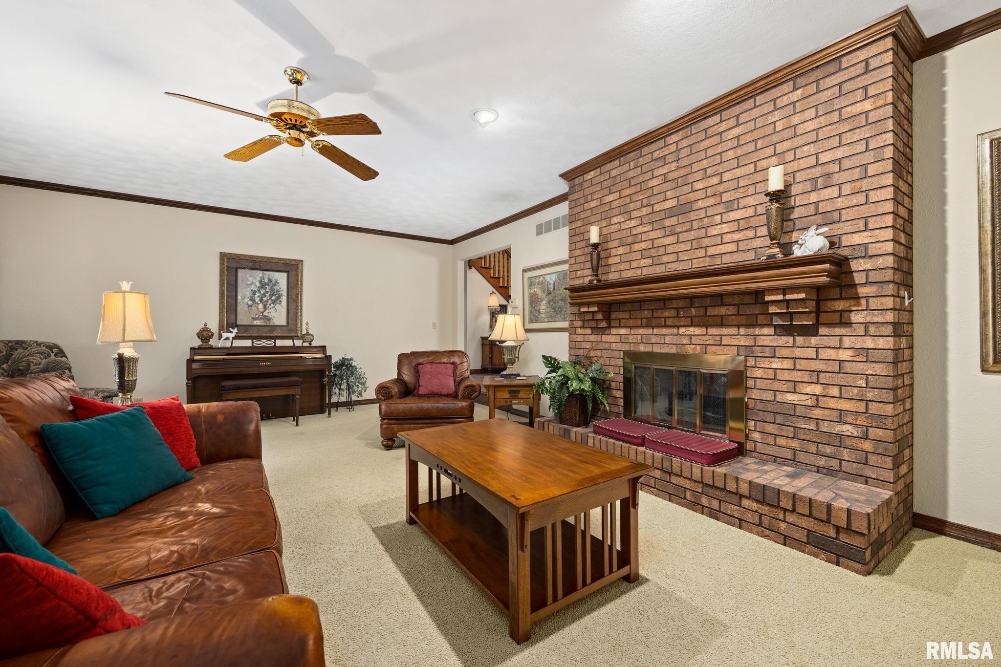 22924 Spring Creek Road, Washington, Illinois image 7