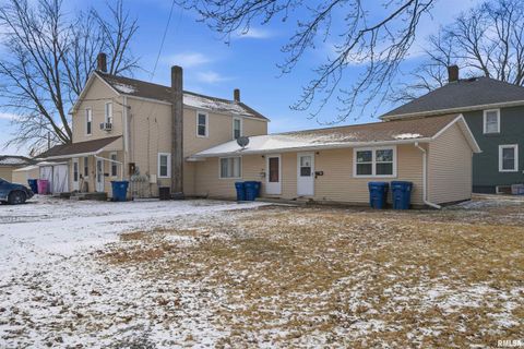 Multifamily For Sale - 105-109 NE 5th Avenue<br/> Aledo, IL 61231