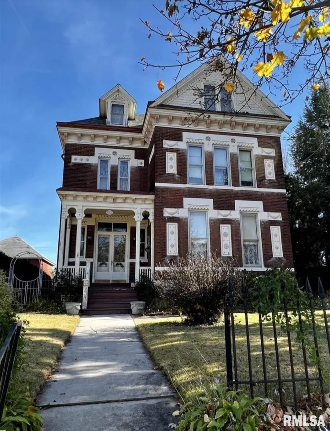 822 N 6th Street, Quincy, Illinois image 1