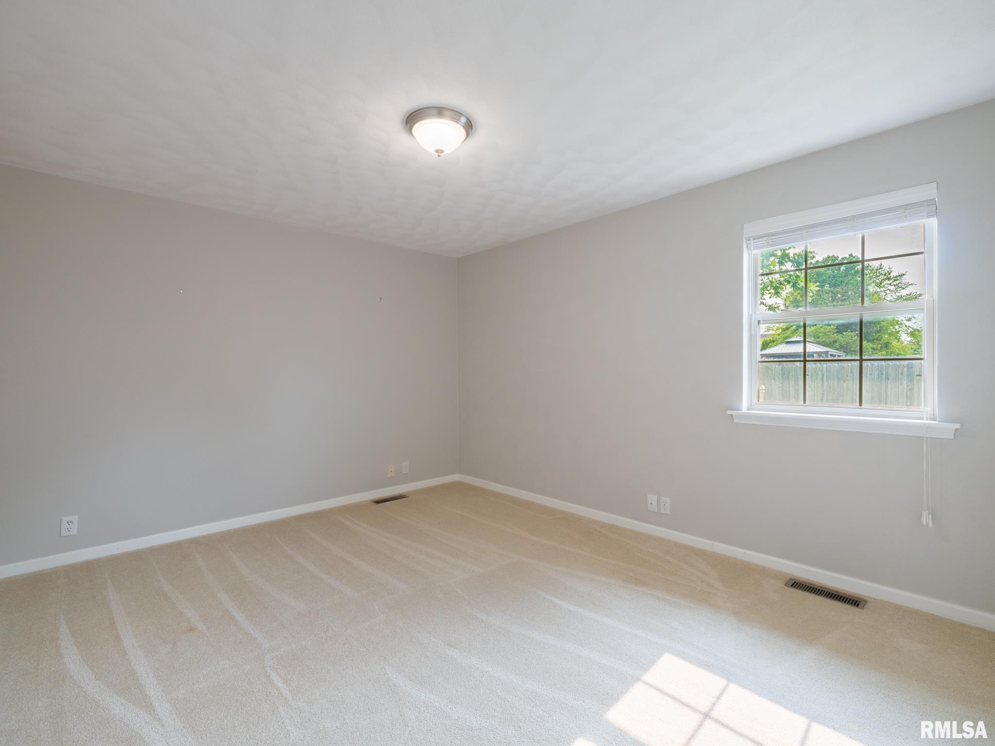 1312 N Cummings Lane, Washington, Illinois image 31
