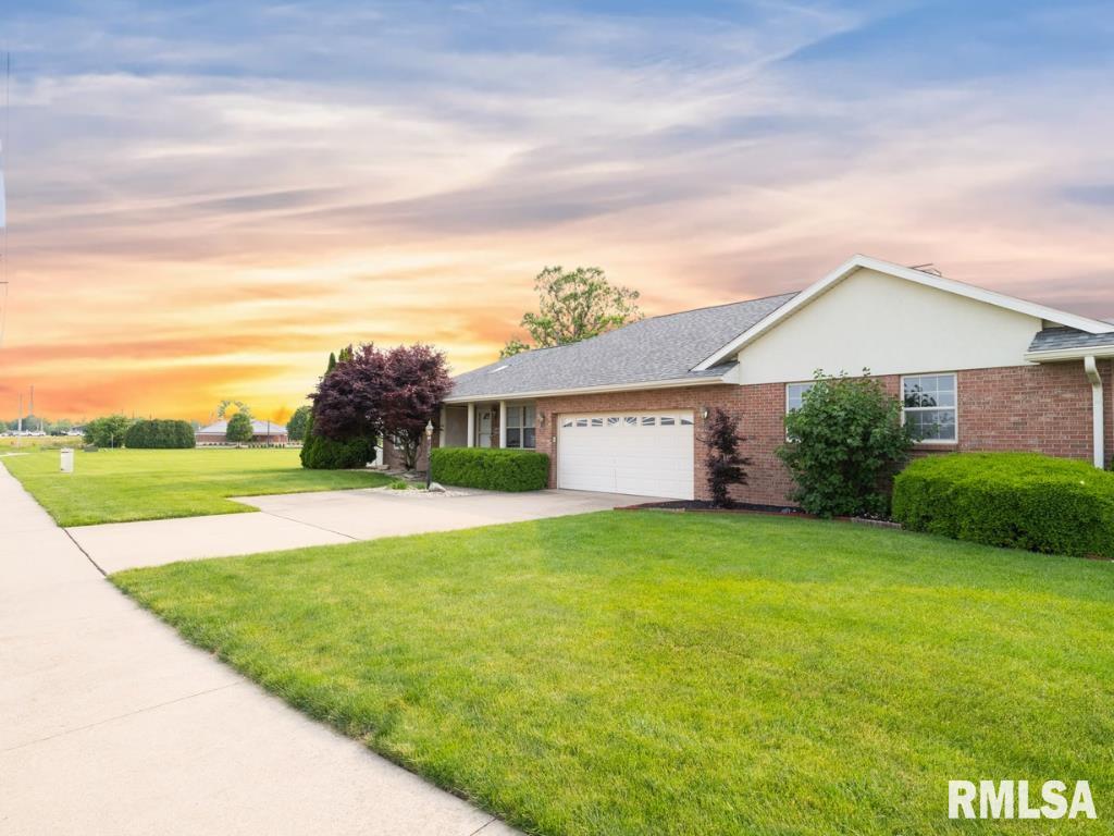 1312 N Cummings Lane, Washington, Illinois image 4