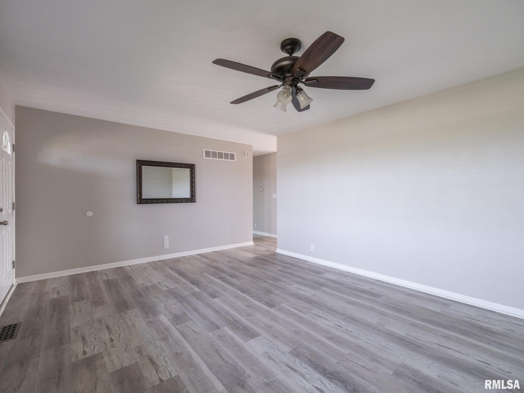 1312 N Cummings Lane, Washington, Illinois image 9