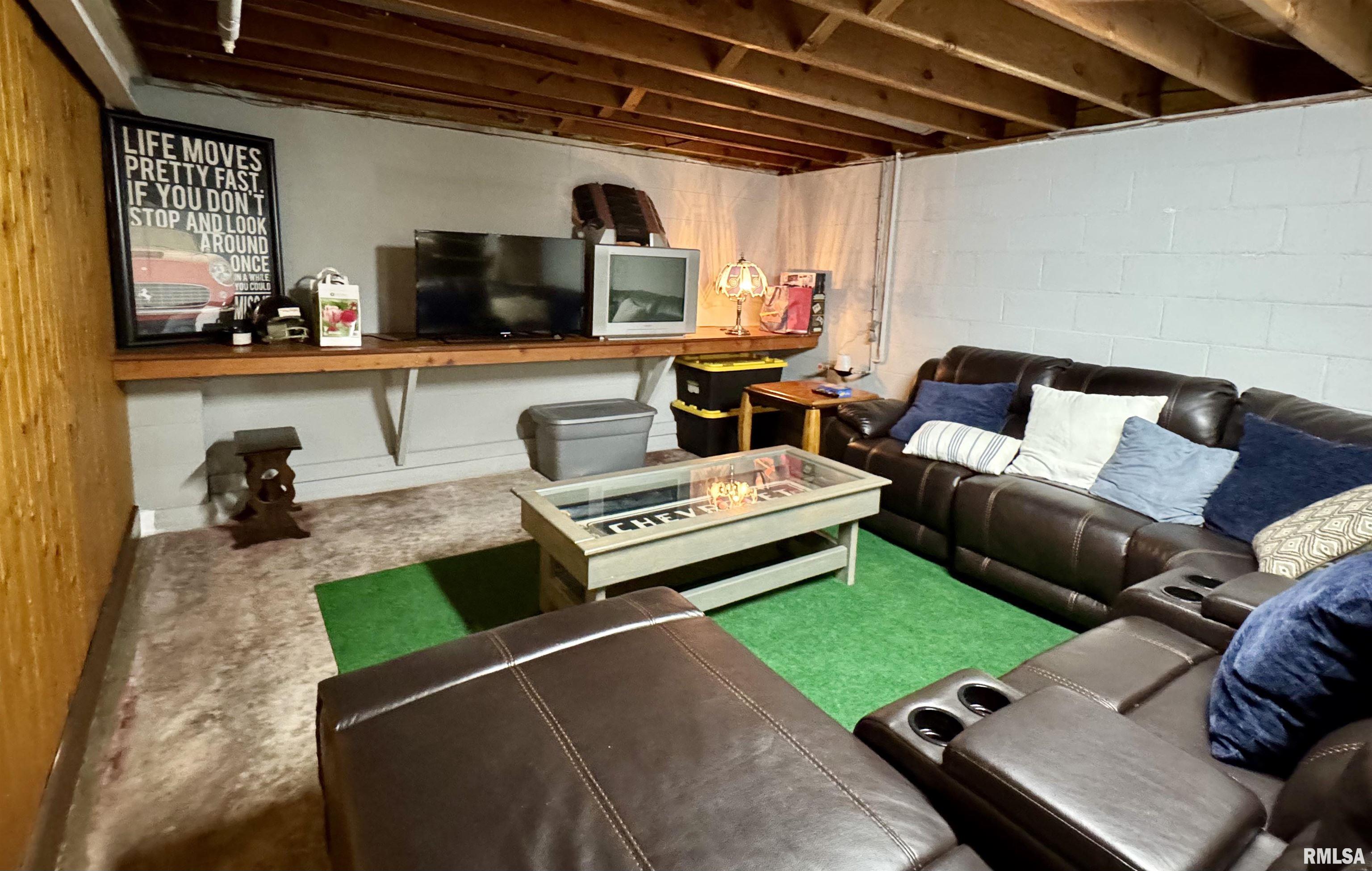 715 Lawndale Drive, Macomb, Illinois image 28