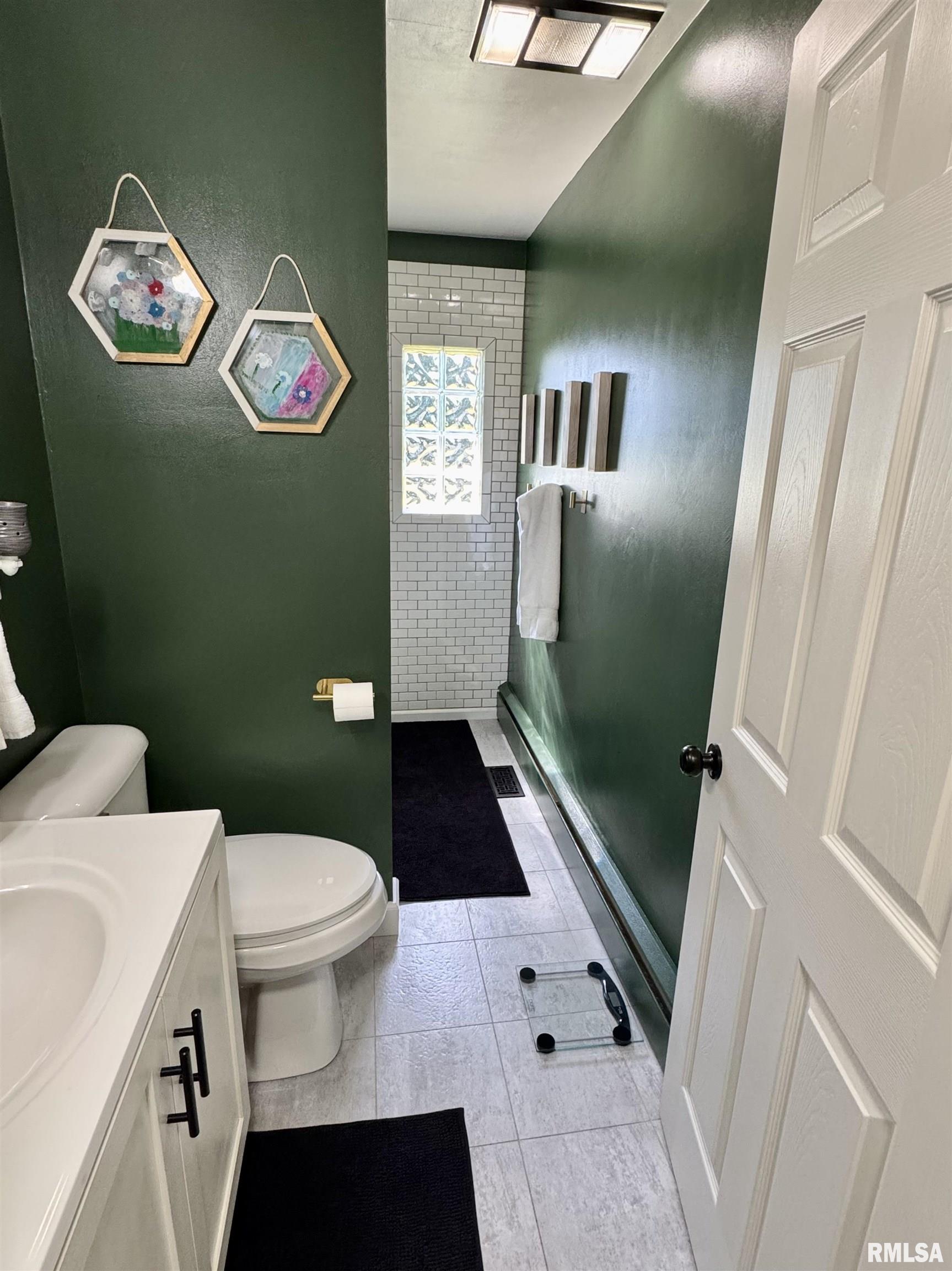 715 Lawndale Drive, Macomb, Illinois image 21