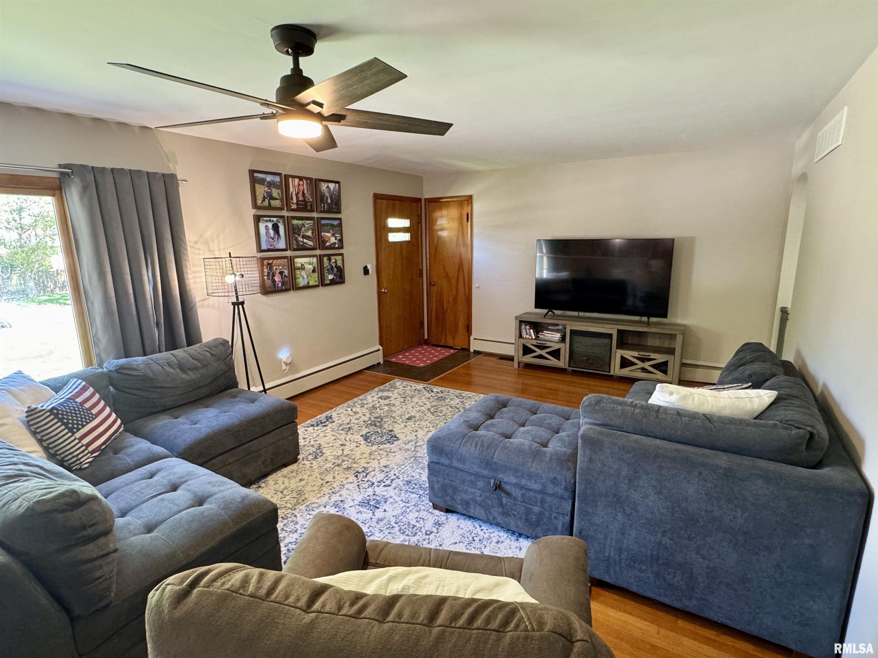 715 Lawndale Drive, Macomb, Illinois image 3