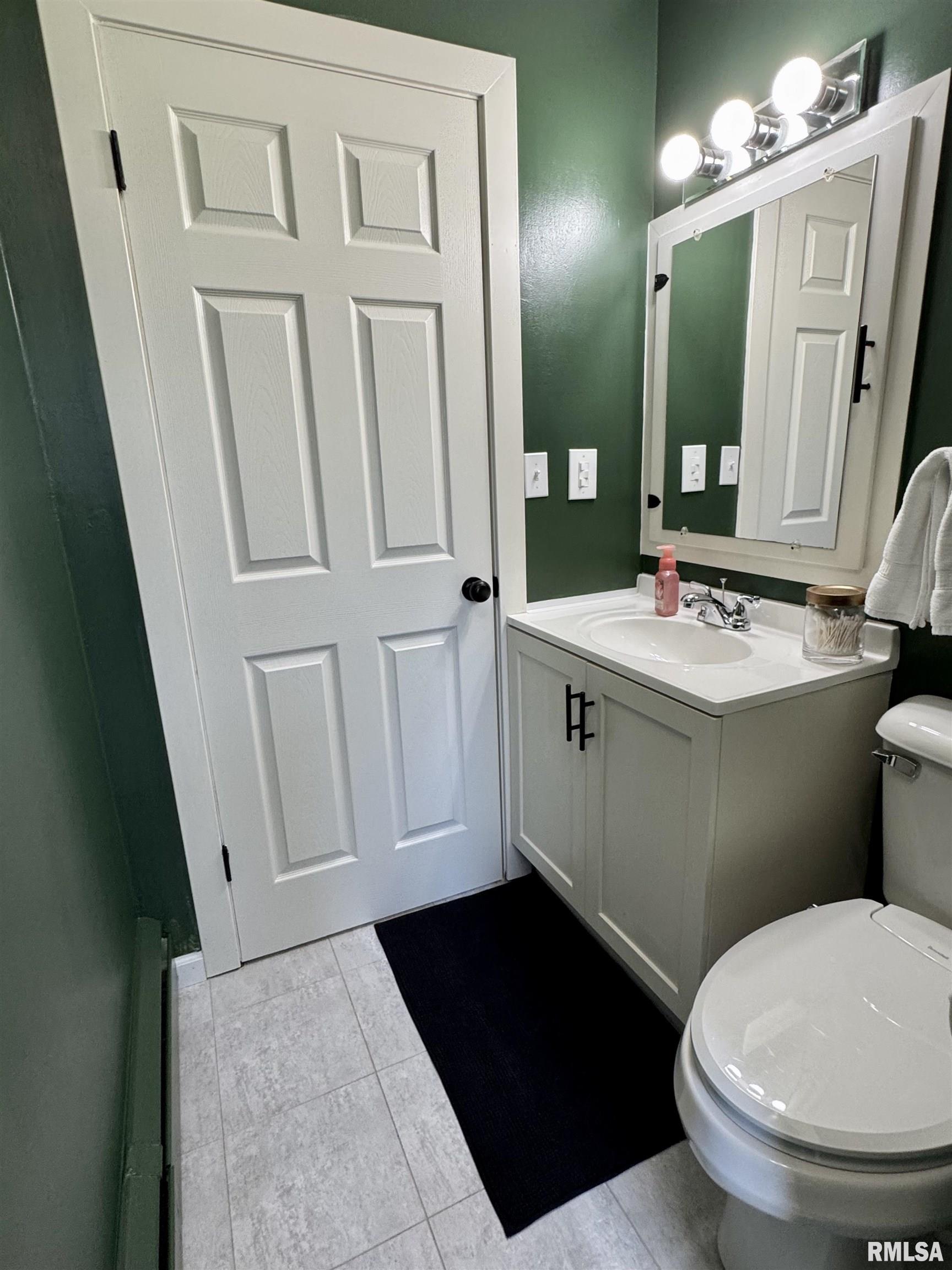 715 Lawndale Drive, Macomb, Illinois image 23