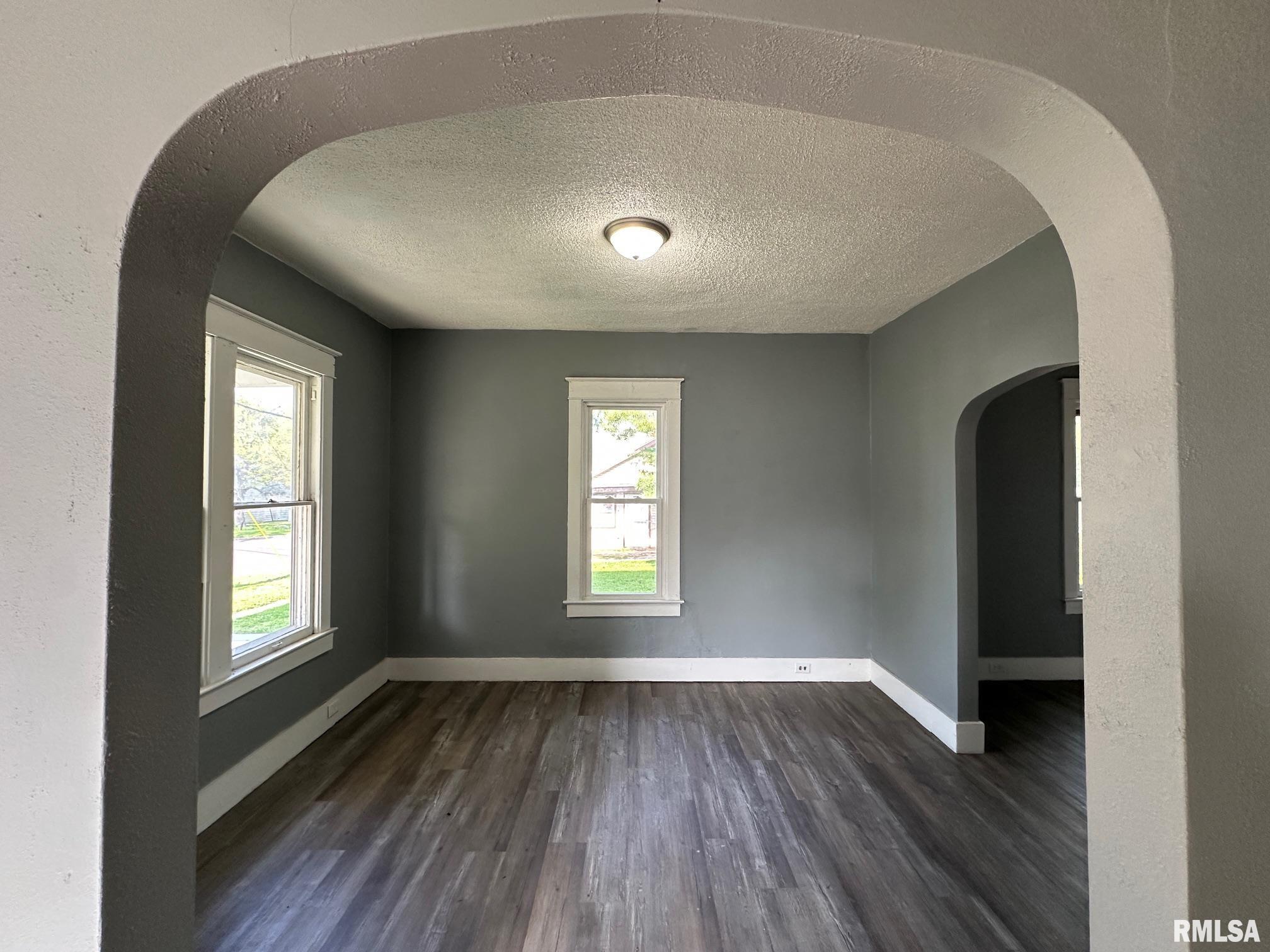 921 W Brons Avenue, Peoria, Illinois image 2