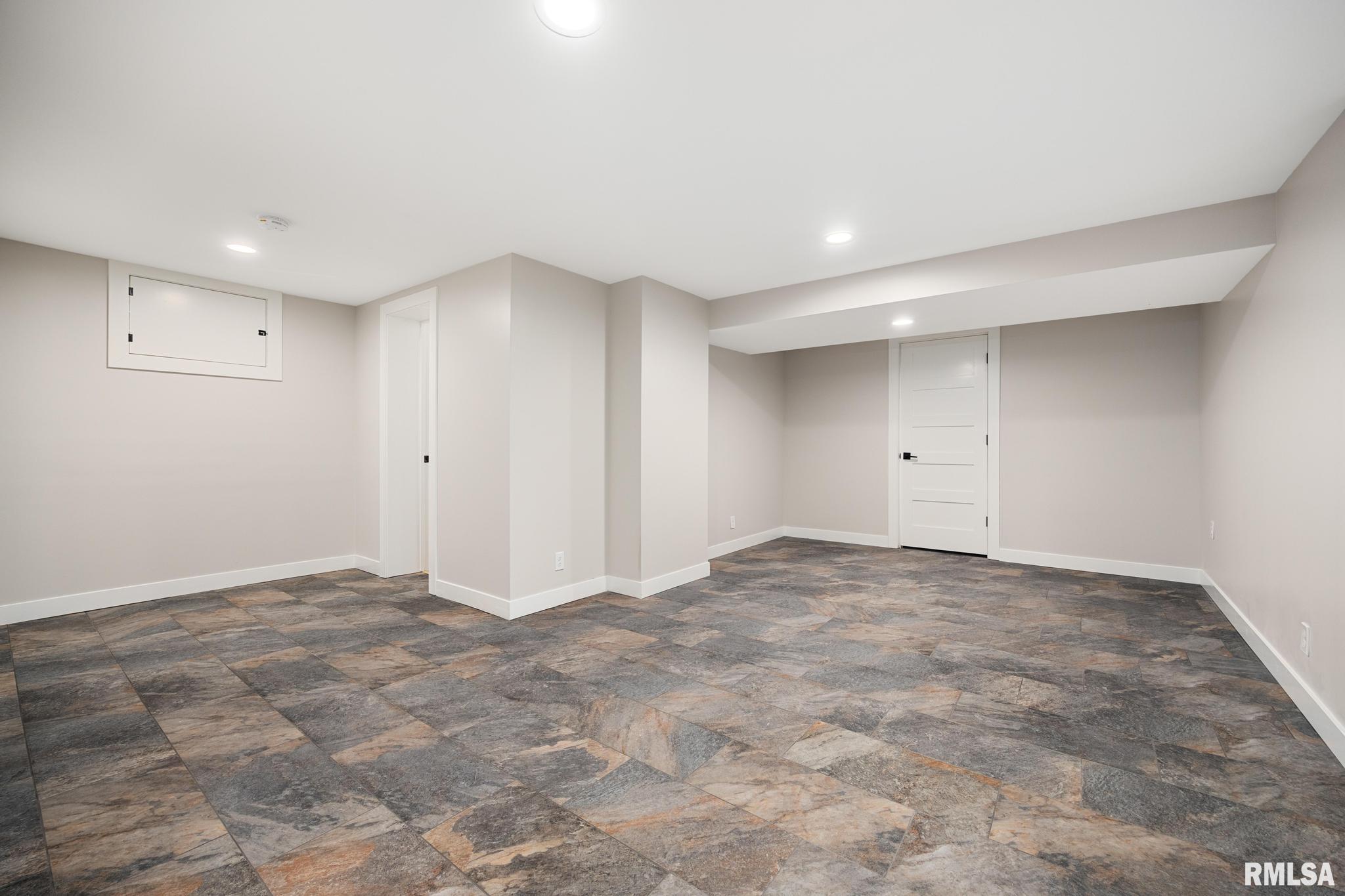 6015 N Chippewa Ridge Lane, Peoria, Illinois image 22