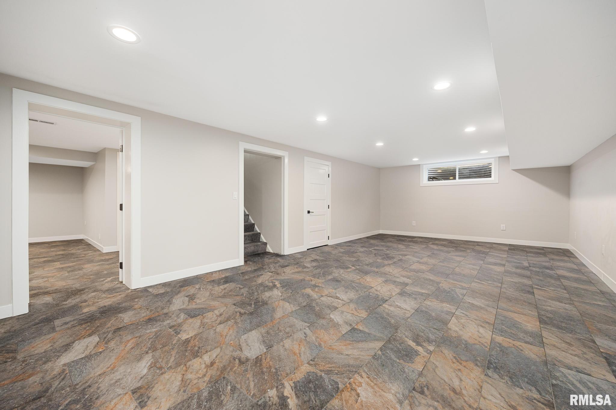 6015 N Chippewa Ridge Lane, Peoria, Illinois image 21