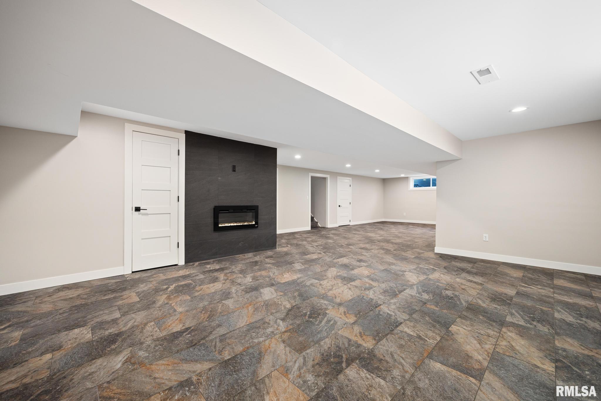 6015 N Chippewa Ridge Lane, Peoria, Illinois image 20