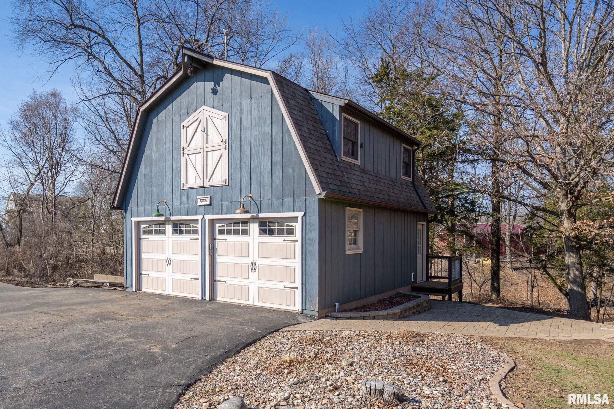 18201 50th Court North, East Moline, Illinois image 24