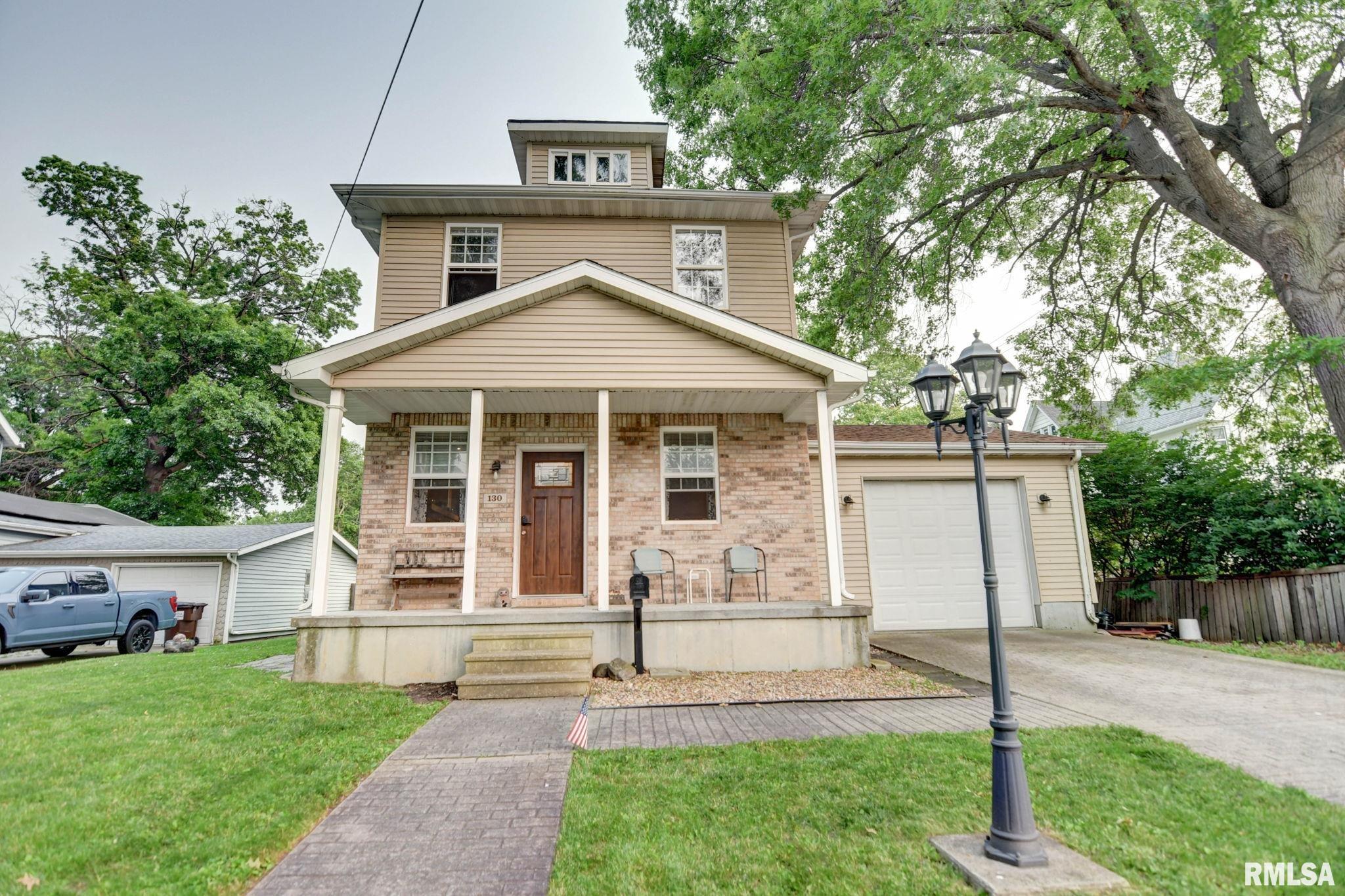 130 E Powell Street, Taylorville, Illinois image 1