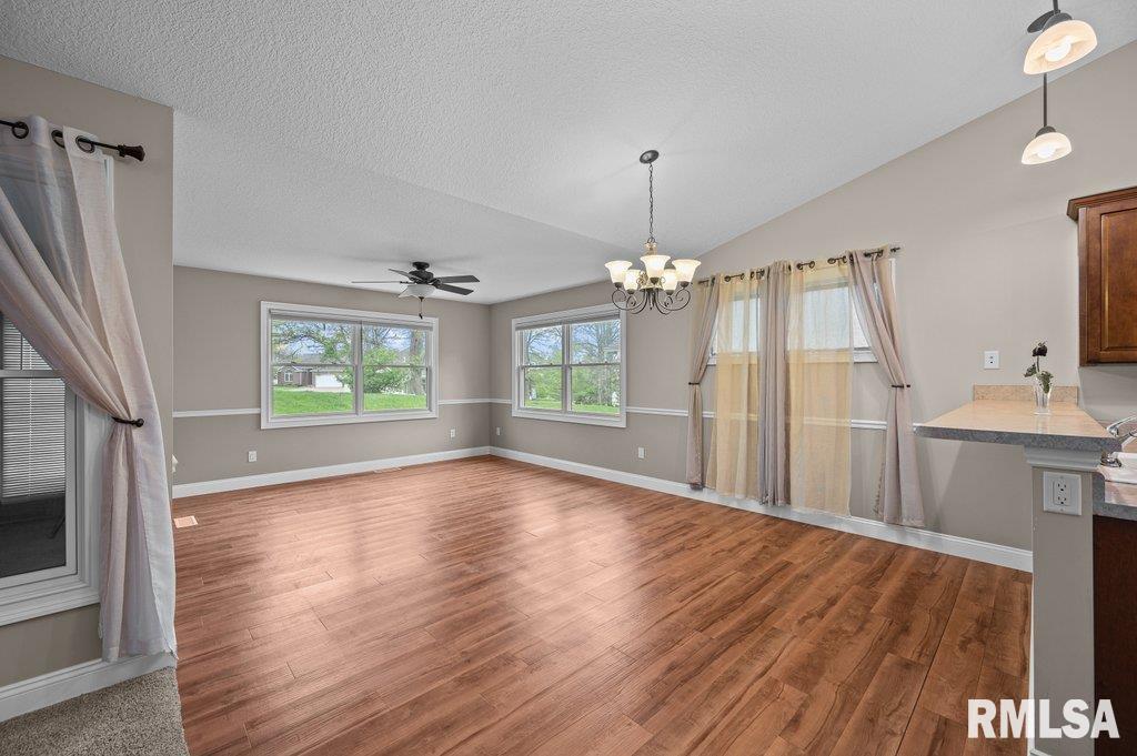 3564 Black Lion Circle, Bettendorf, Iowa image 9
