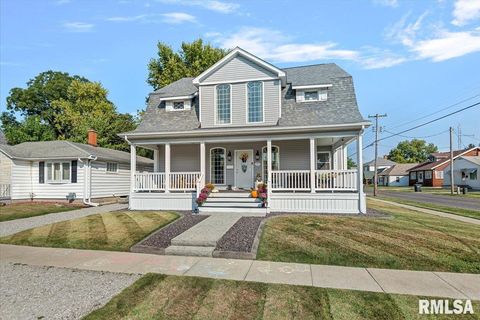 Homes For Sale - 419 E Corwin Street<br/> Montgomery County, Litchfield, IL 62056