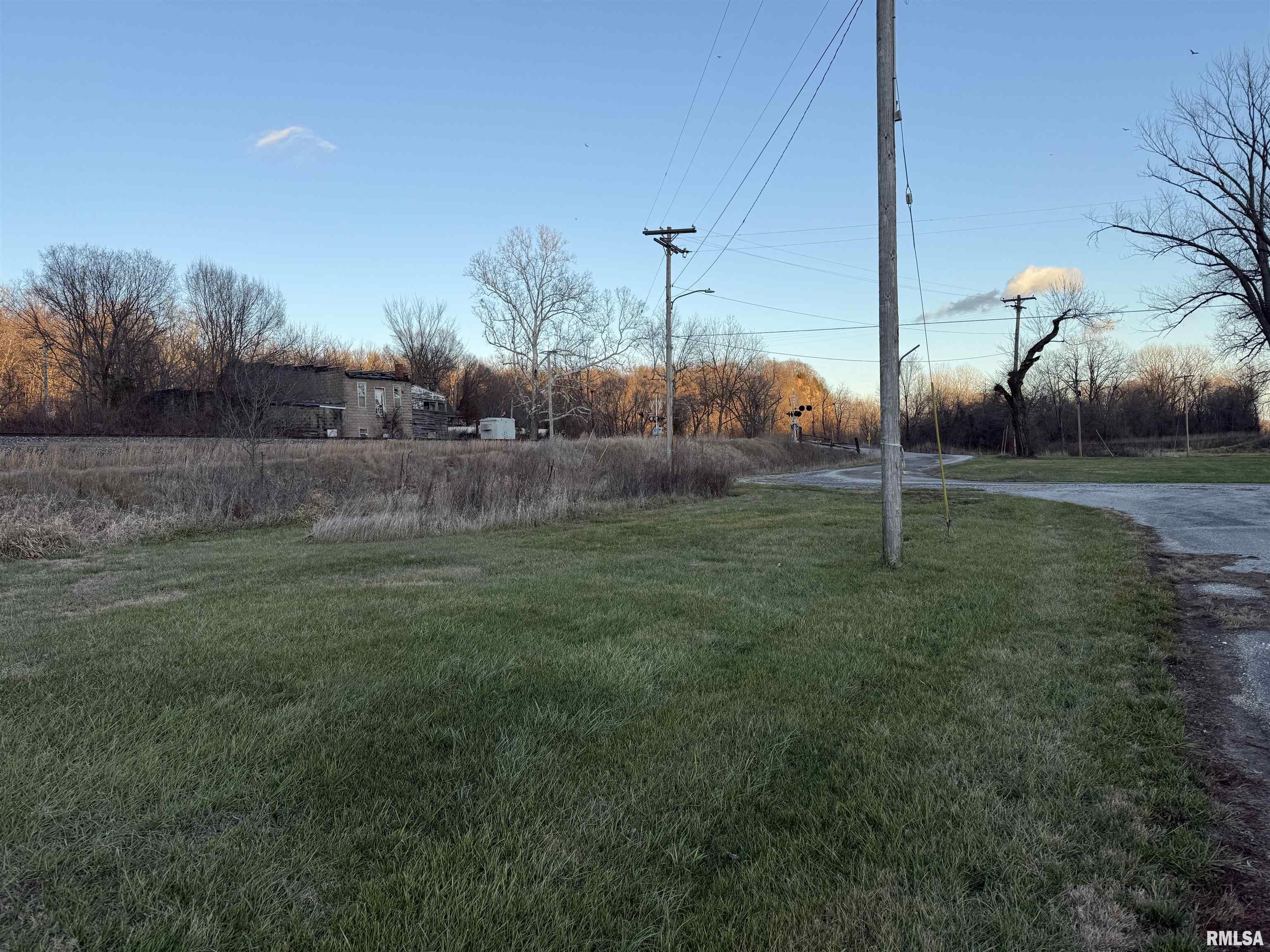 215 E Park Street, Pearl, Illinois image 6