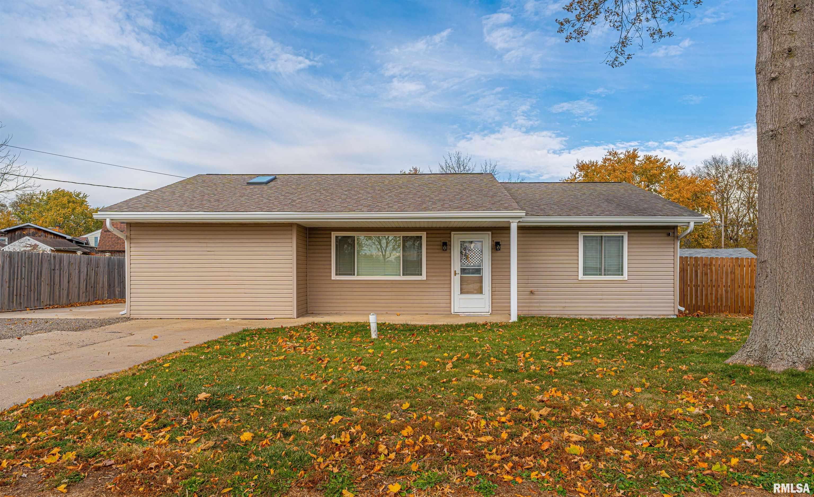 310 W KICKAPOO Street