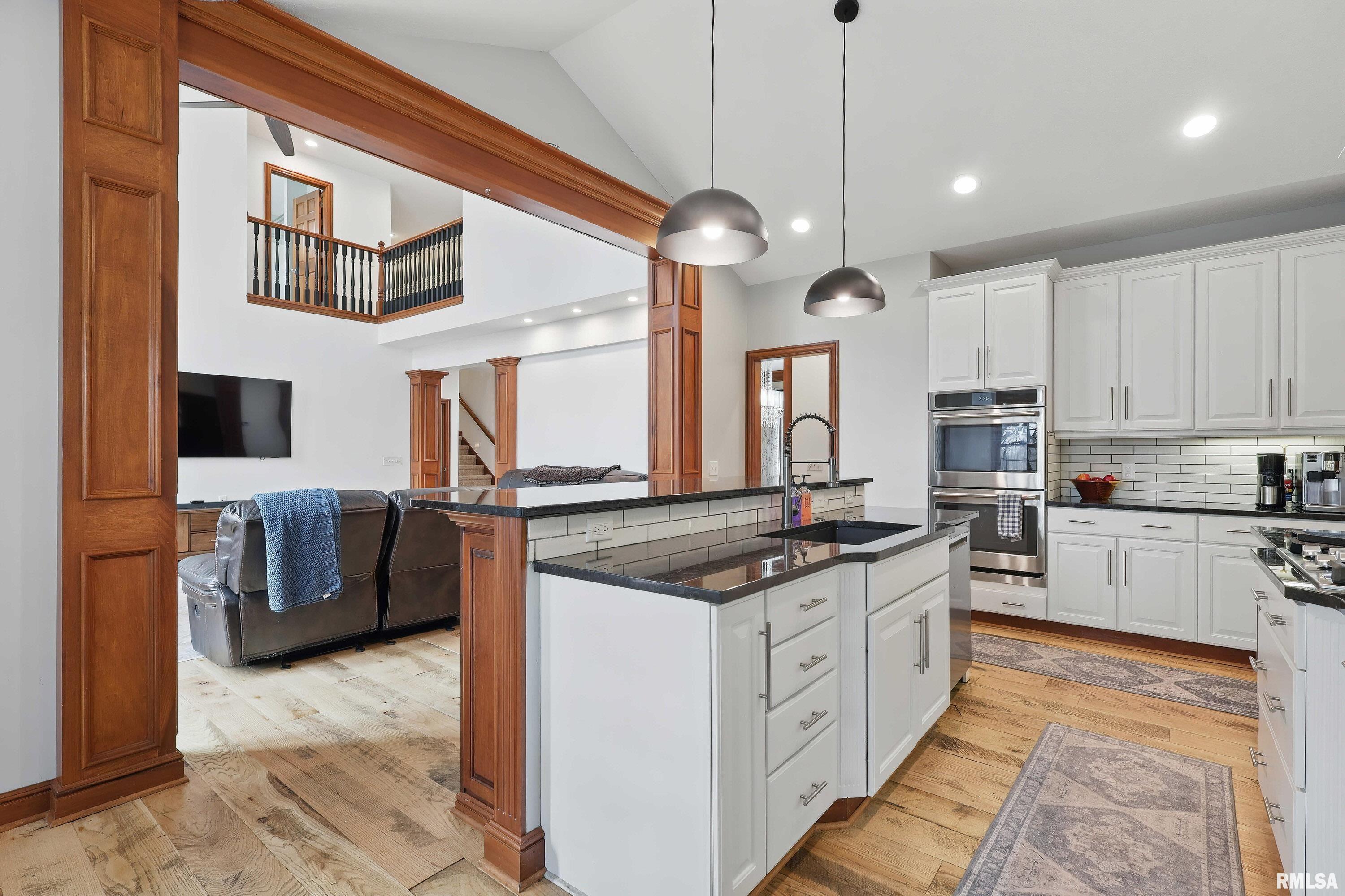 2497 Forest Reed Place, Le Claire, Iowa image 16