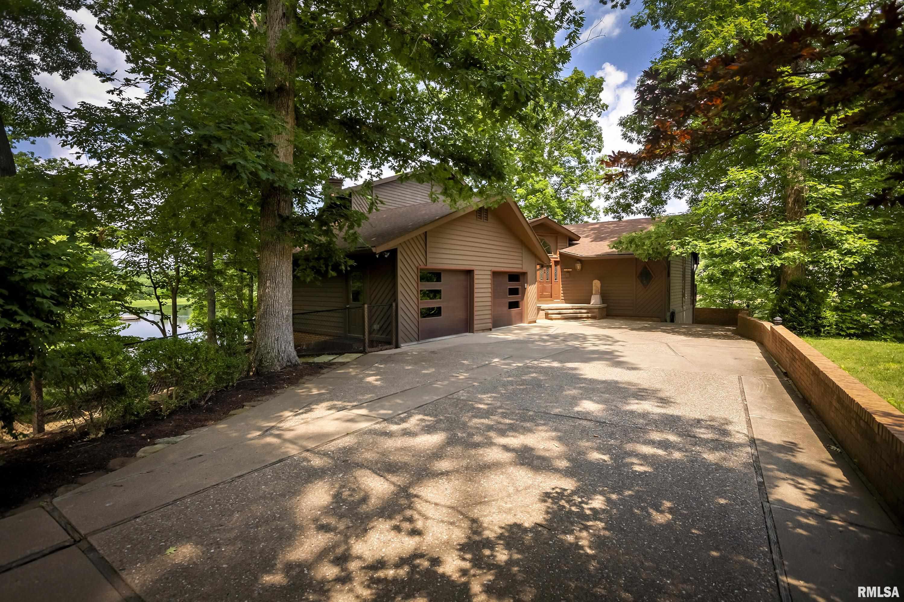 396 Lake Indian Hills Circle, Carbondale, Illinois image 1