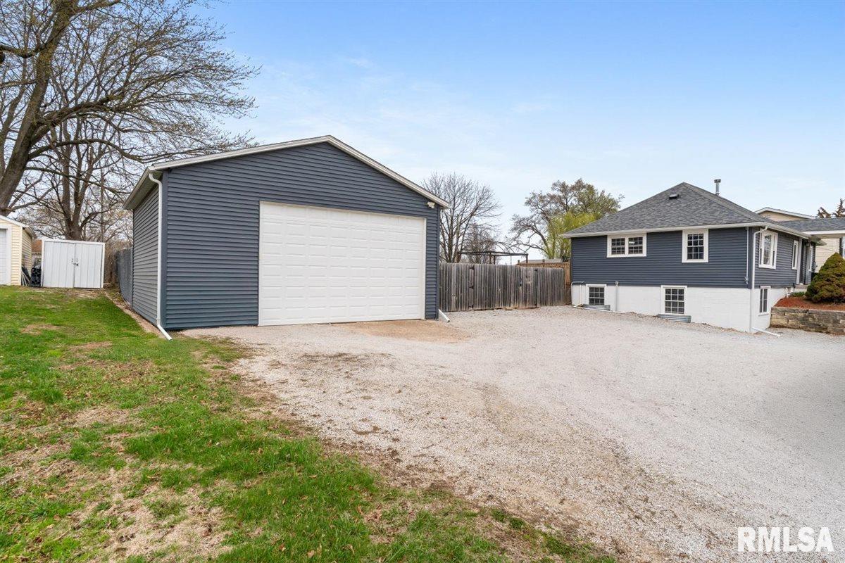 692 Hillcrest Road, Milan, Illinois image 9