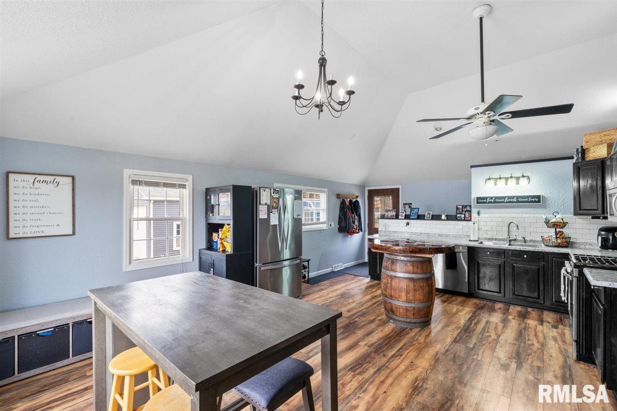 692 Hillcrest Road, Milan, Illinois image 22