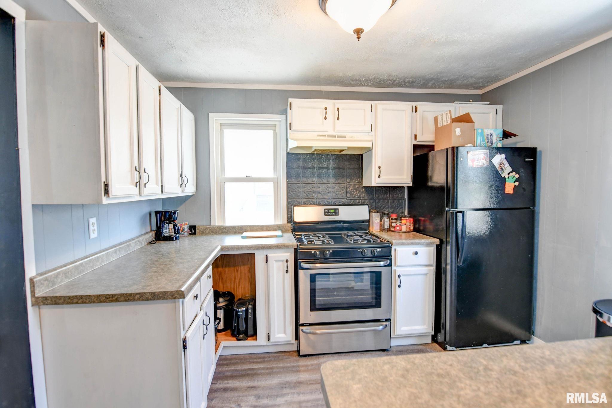 549 S Washington Street, Taylorville, Illinois image 23