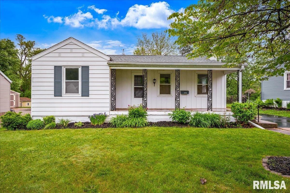 305 Redbud Drive, Washington, Illinois image 1