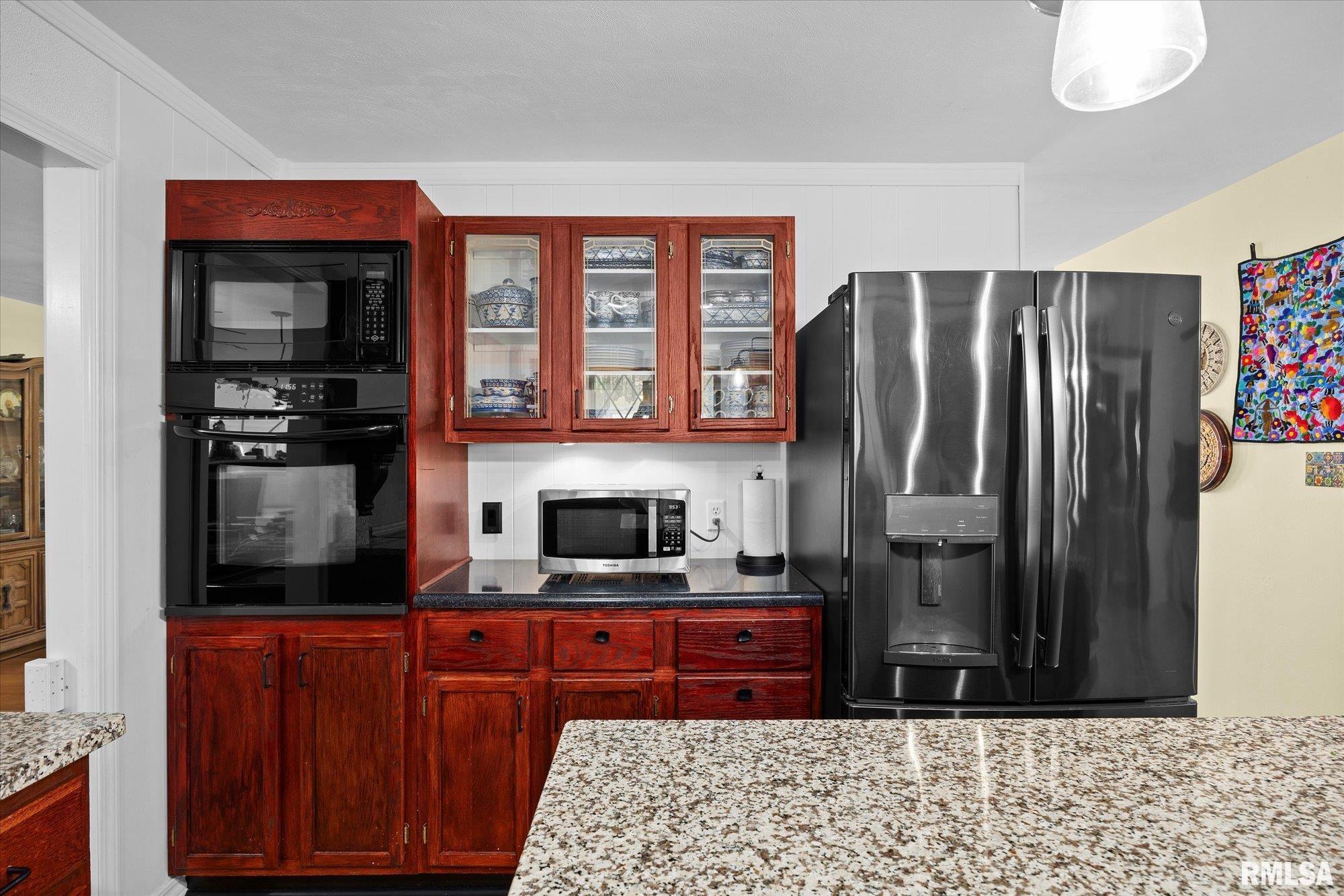 312 Circle Drive, Salem, Illinois image 10
