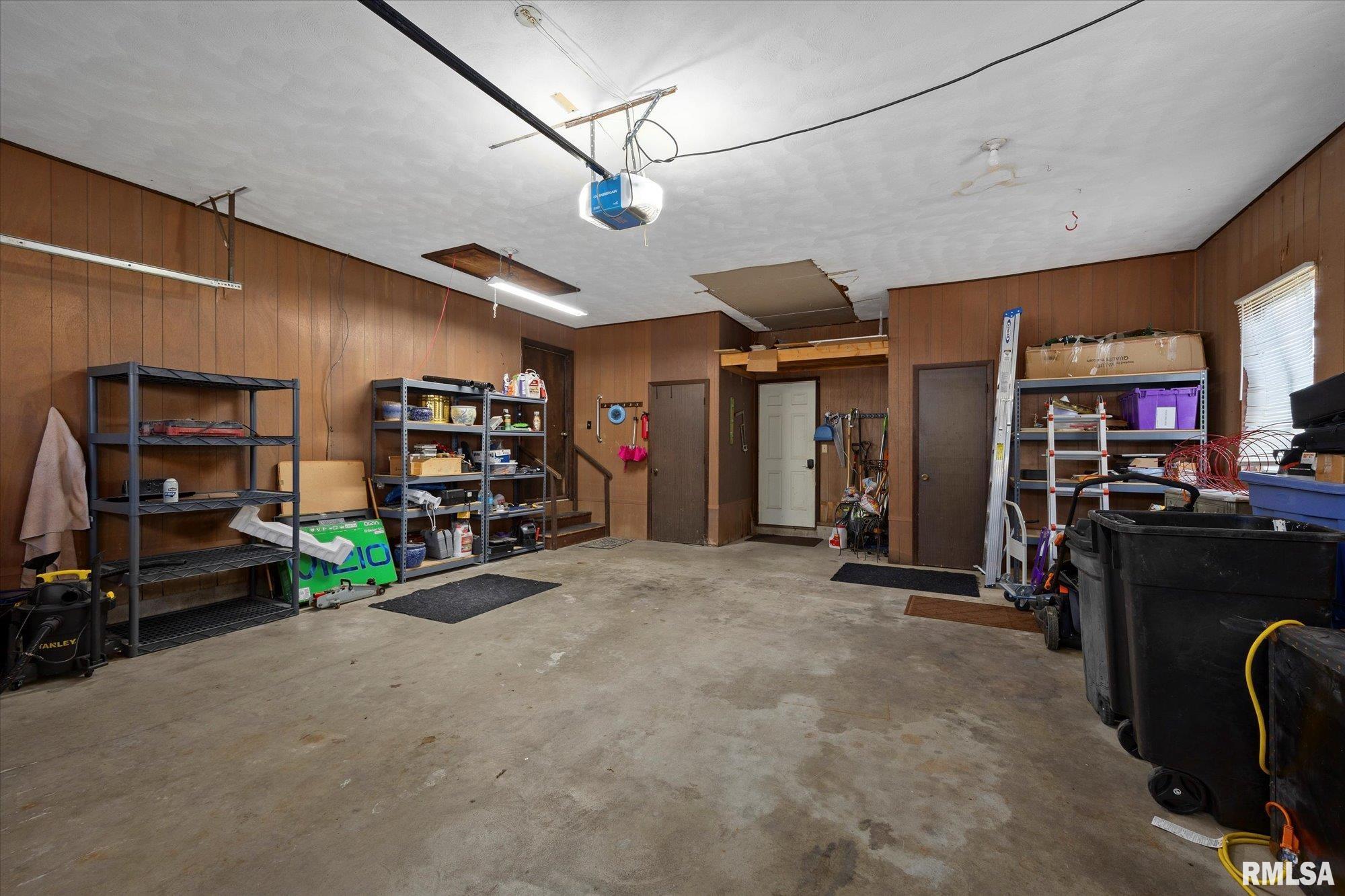 312 Circle Drive, Salem, Illinois image 28